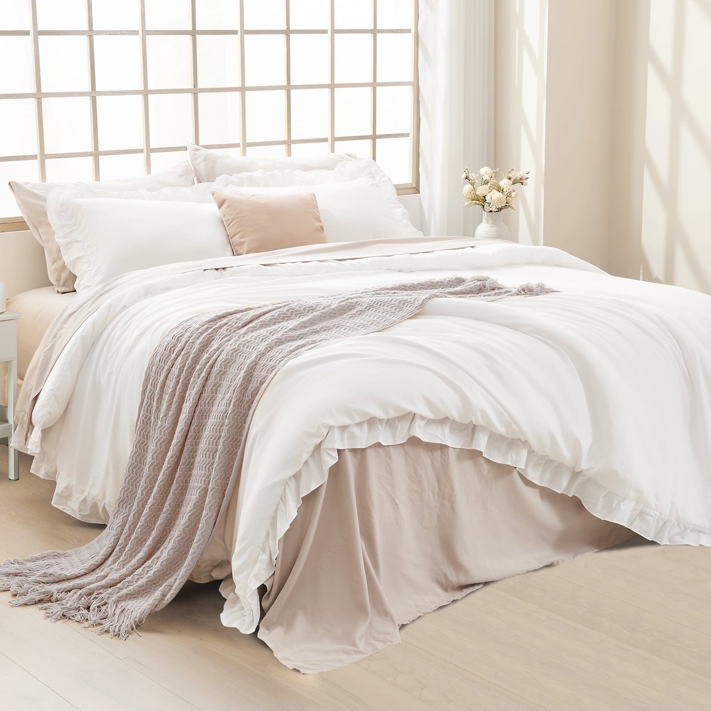 Heavyweight Warmth Queen Comforter Set White, 3 Pieces Soft Fluffy Farmhouse Ruffle Bedding Comforter Sets for Queen Bed, All Season Lig... - All-Season Down Alternative Comforter Insert Detail