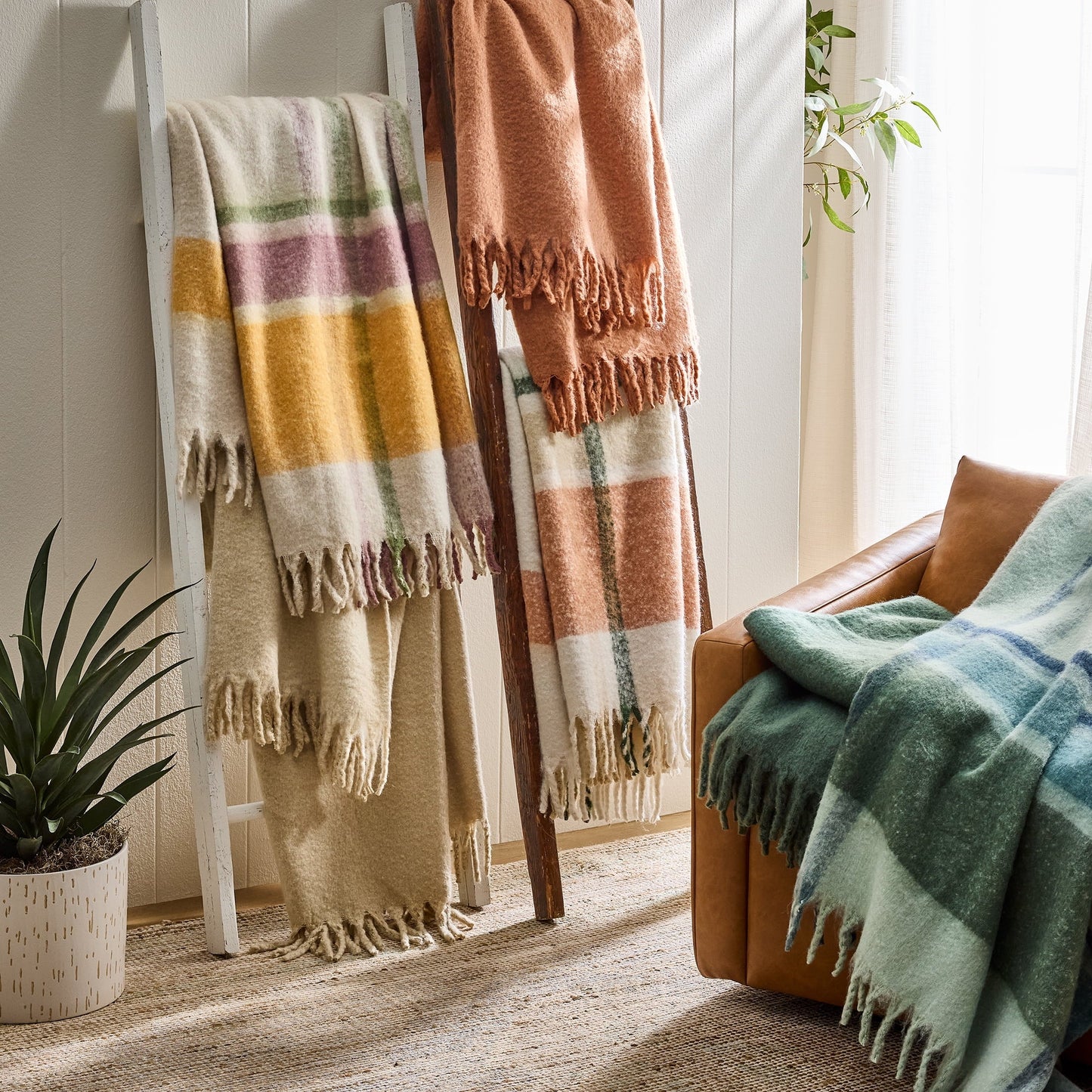 Reversible Sherpa Faux Mohair Cozy Couch Throw Blanket Terracotta Clay, 50x72" - Super Soft Reversible Sherpa Flannel Blanket Detail