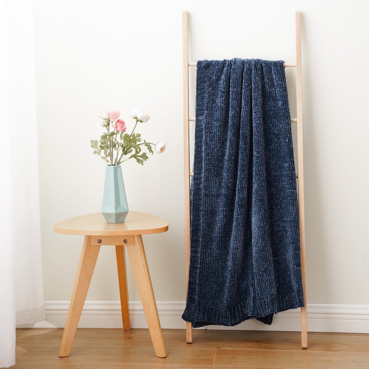 Decorative Knitted Navy Blue Chenille Throw for Couch Bed,Soft Navy Knit Blanket, Housewarming Gifts, 51"x 67" - Super Soft Reversible Sherpa Flannel Blanket Detail