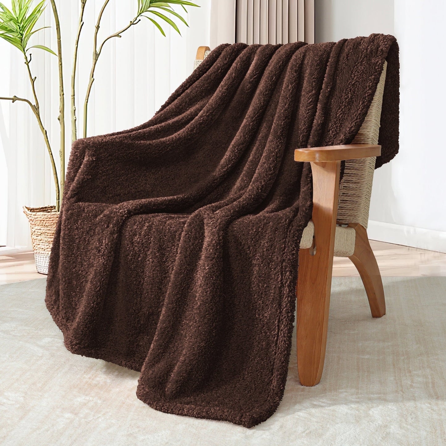 Reversible Sherpa Fuzzy Fleece Throw Blanket for Couch Sofa, Lightweight Fluffy Solid Velvet Blanket, 50x60 Inches, Coffee - Cozy Fleece Throw Blanket for Couch & Bed Detail