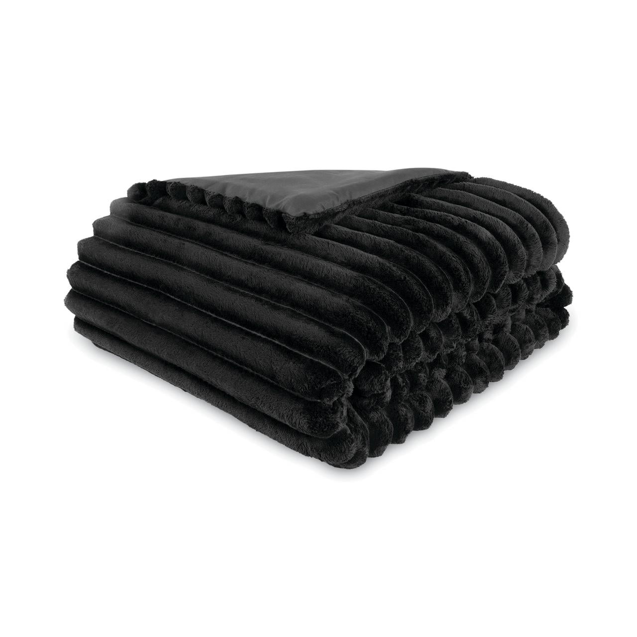 All-Season Full/Queen Comforter Set, All-Season, 5-Piece, Black Cozy Plush - Luxurious Quilted Duvet Cover Set Detail