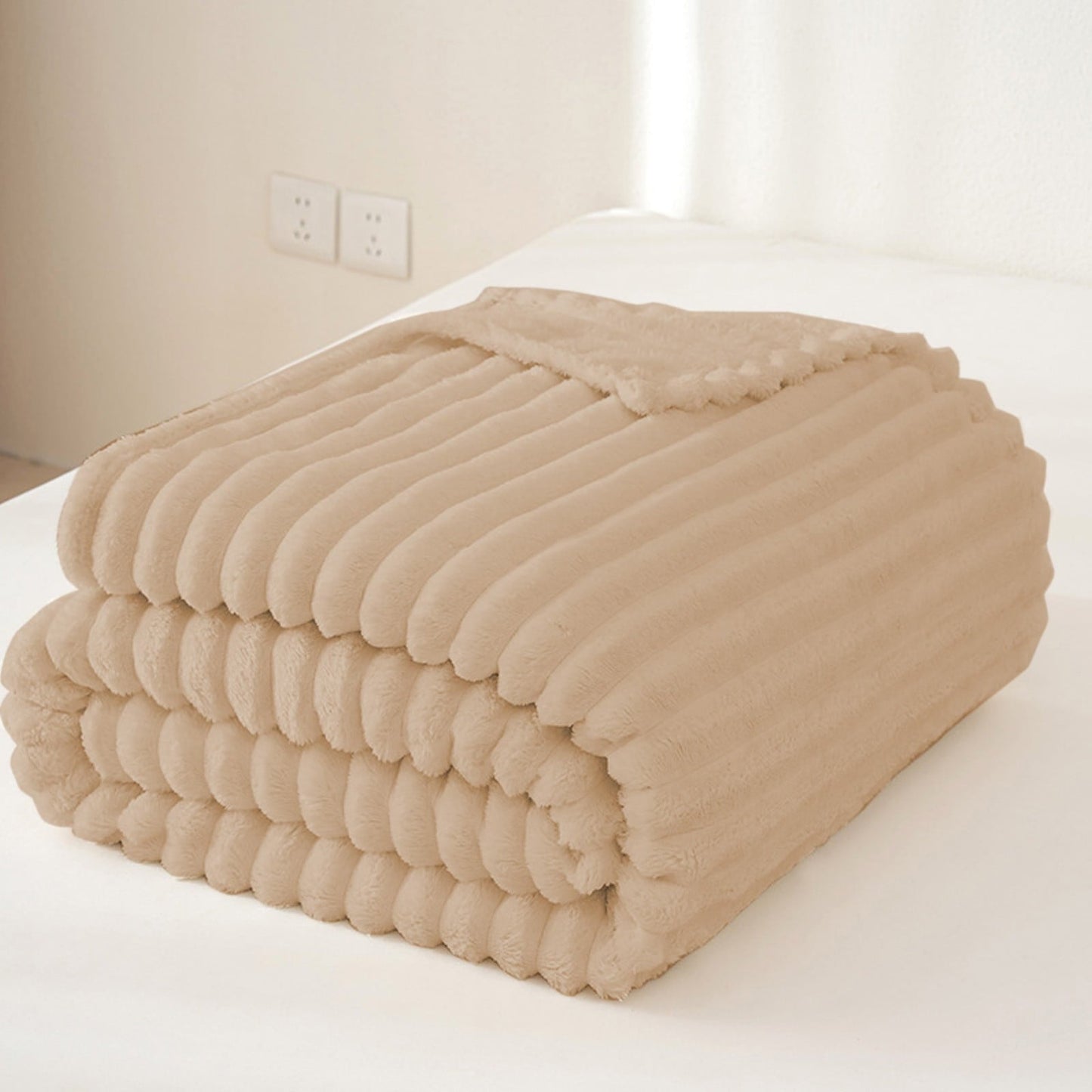 Lightweight Warm Extra Large Throw Blanket for Couch Home Office Hotel 100% Cotton Super Soft Blanket for Adult 47"x70" Khaki - Cozy Fleece Throw Blanket for Couch & Bed Detail