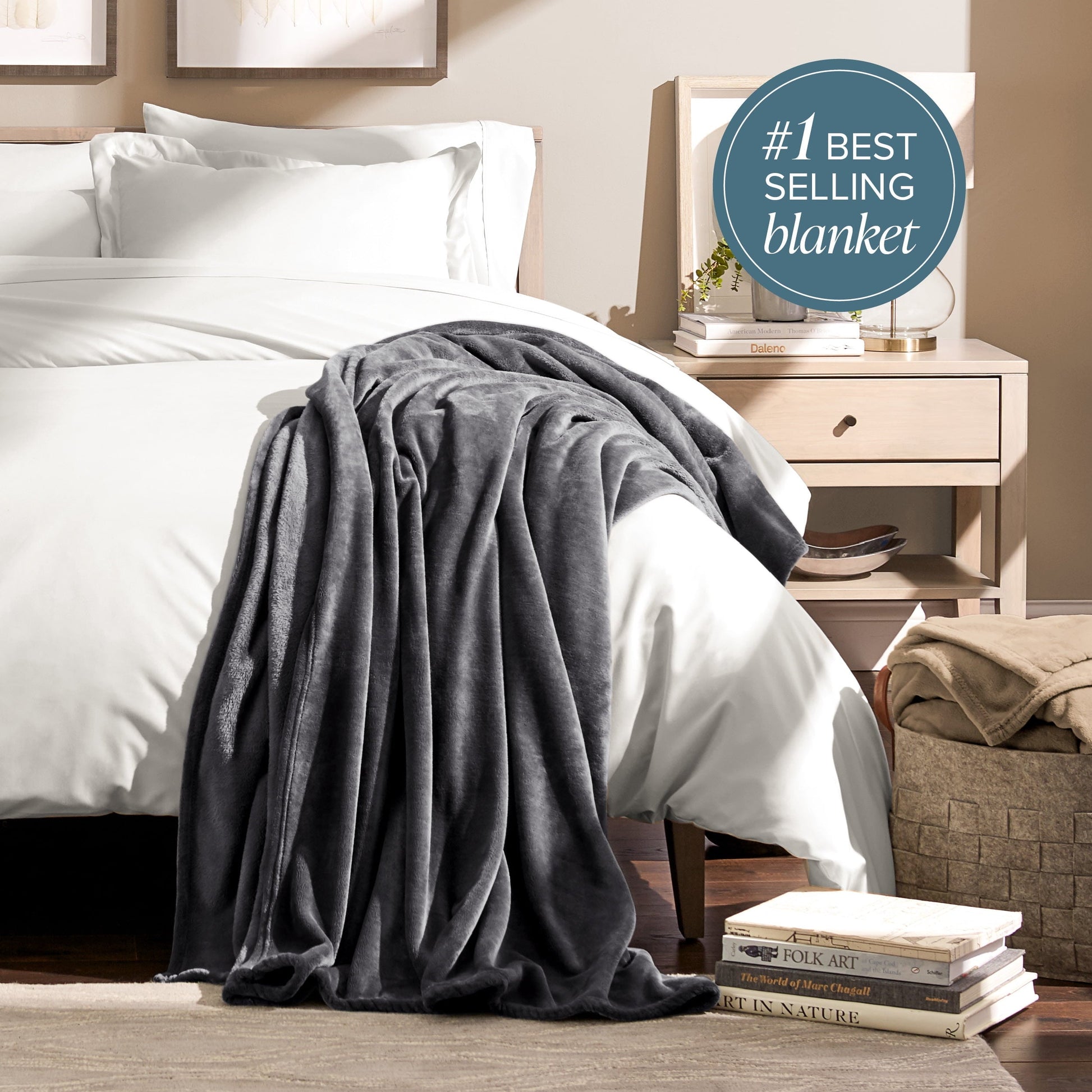 Lightweight Warm Microplush Fleece Blanket - 300 GSM - Fuzzy Microfleece - Soft & Plush - Full/Queen, Gray - Lightweight Plush Warm Blanket for All Seasons Detail