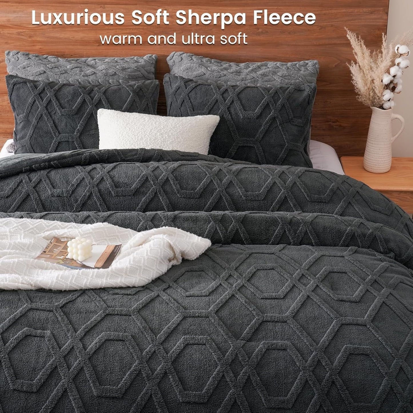 Luxurious Quilted Warm Sherpa Fleece Queen Comforter Set, 3D Tufted Fluffy Dark Grey Bedding for Winter, Soft 3 Pieces Shaggy Bed Set, ... - All-Season Down Alternative Comforter Insert Detail