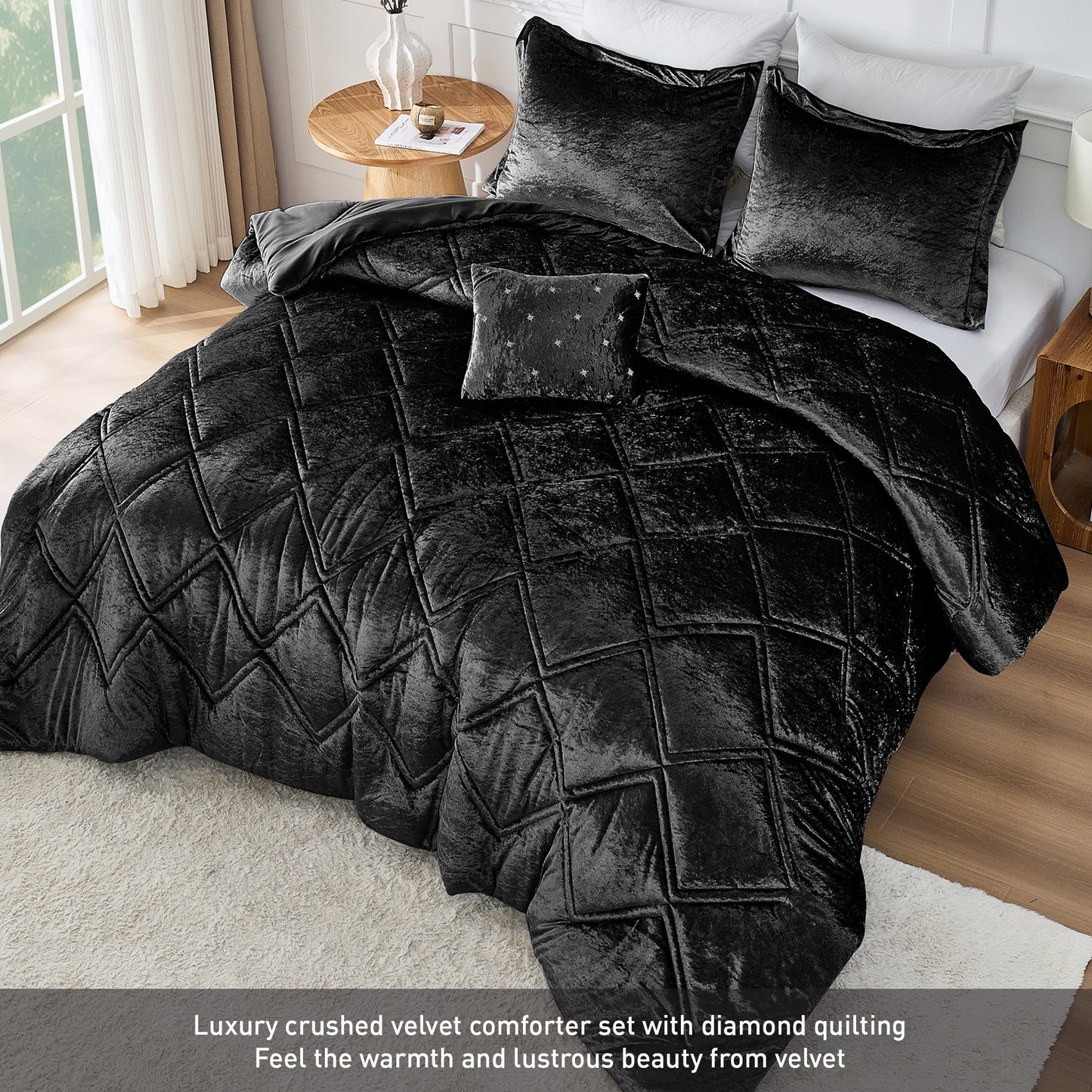 All-Season King/Cal King Size Comforter Sets, Velvet Bedding Comforter Set for All Seasons, Black Bedding Set with Decor Pillow - Luxurious Quilted Duvet Cover Set Detail