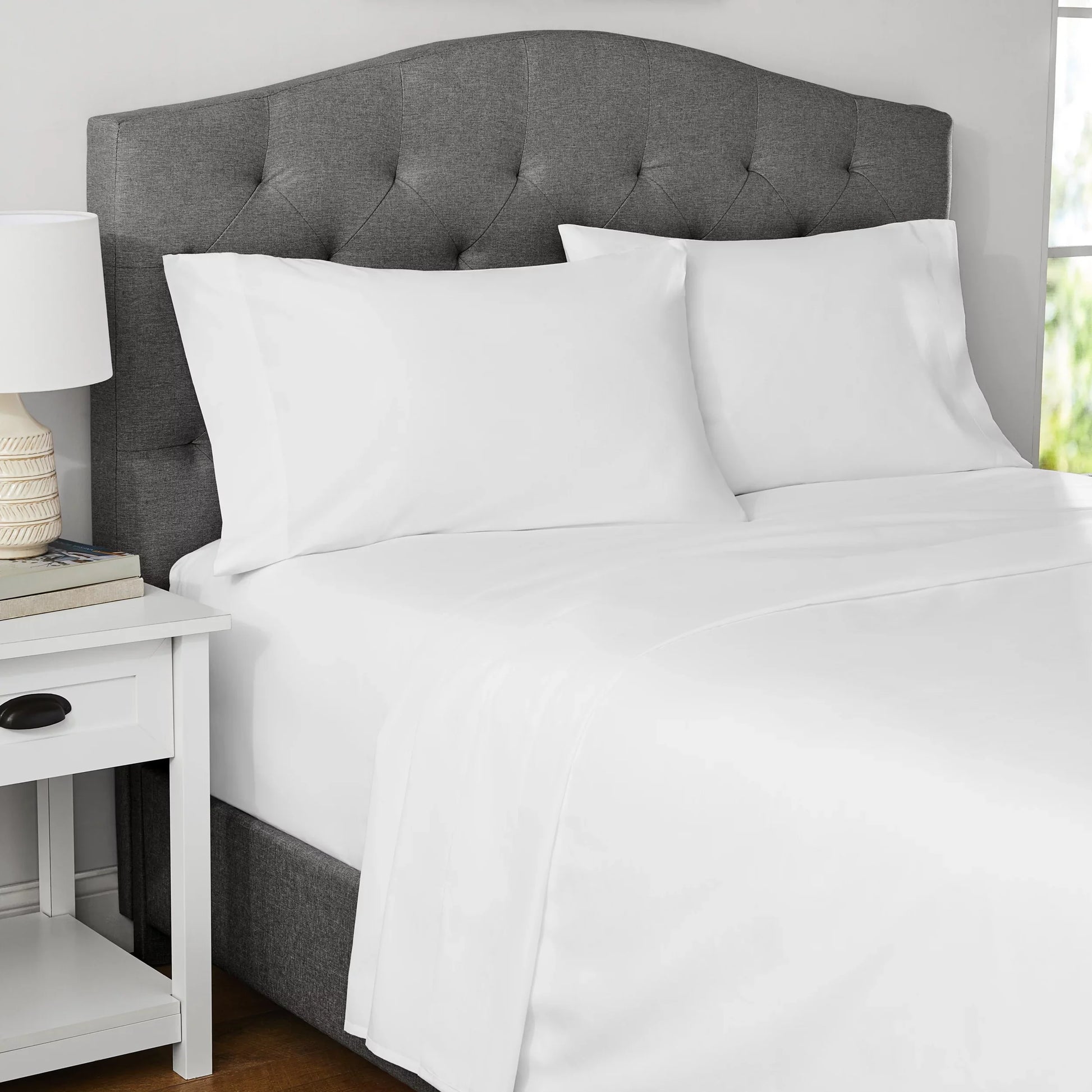 Wrinkle-Resistant 4-Piece 300 Thread Count White Cotton Blend Percale Bed Sheet Set, Queen - Premium Ultra-Soft Pillowcase Pair for Sleeping Detail