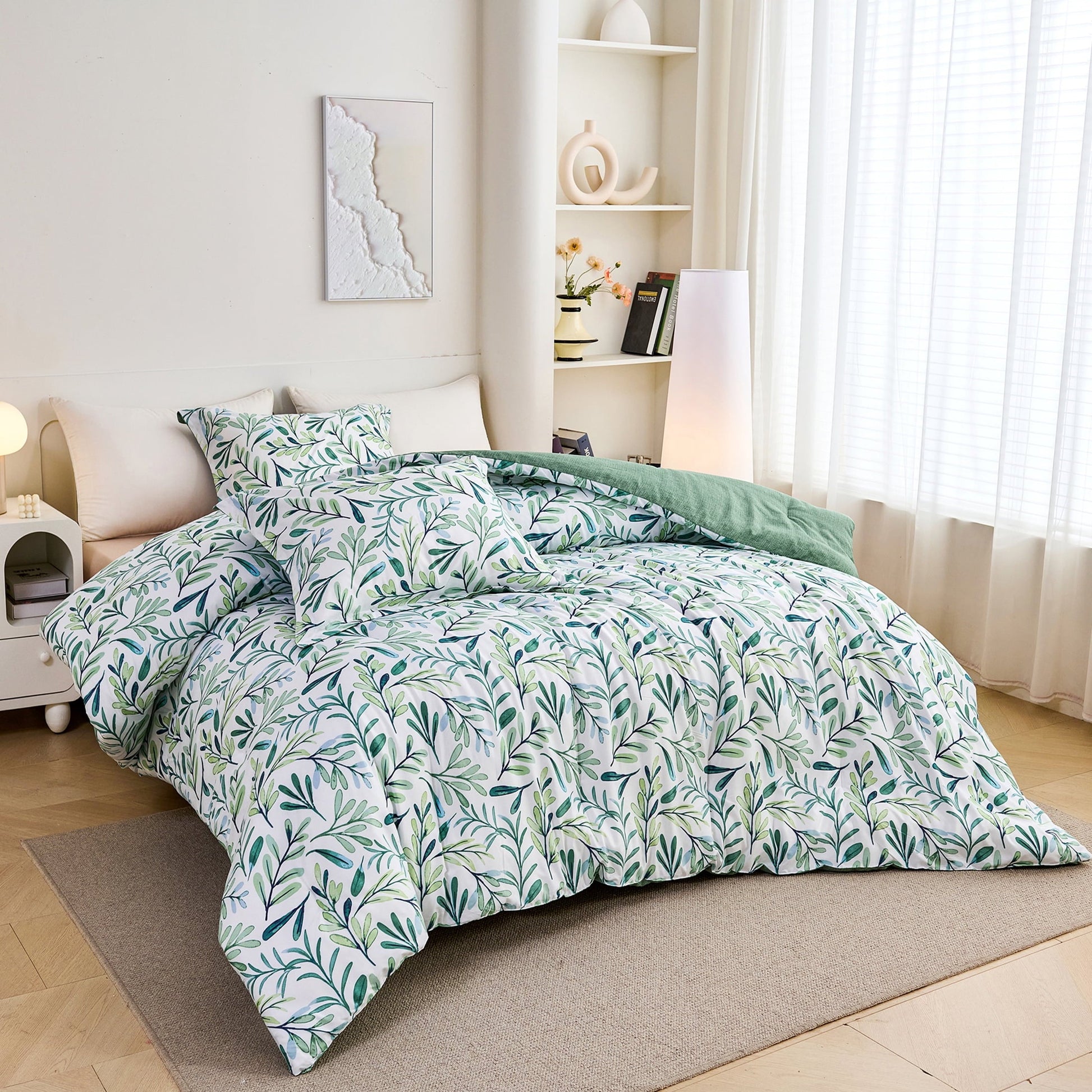 Luxurious Quilted 3-Piece Floral Comforter Set King Size, Green and White Botanical, Soft Microfiber All-Season Bedding for Adults & Teens - Cloud-Like Soft Lightweight Bed Comforter Detail
