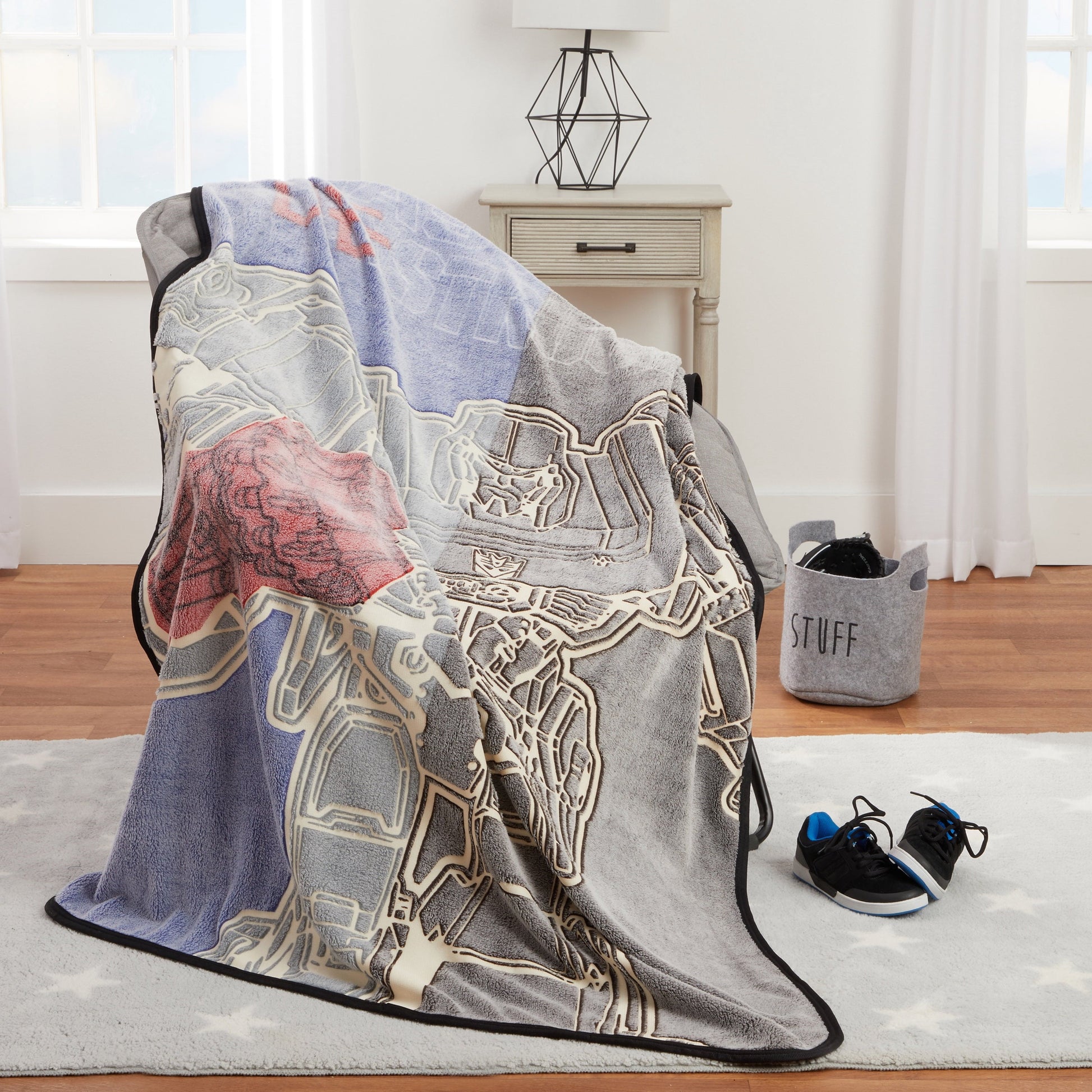 Decorative Knitted Kids Fleece Throw Blanket, 46x60, Glows-In-The-Dark - Super Soft Reversible Sherpa Flannel Blanket Detail