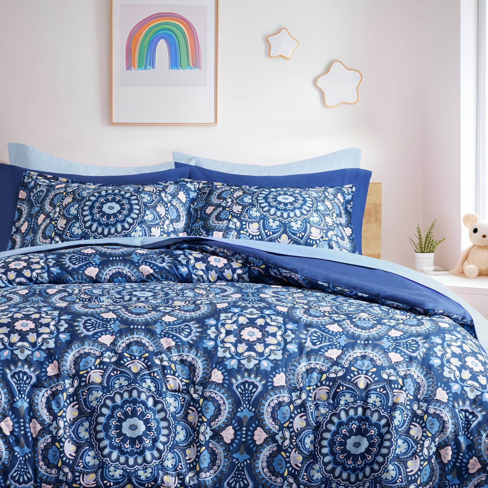 Fluffy Down Alternative Queen Size Comforter Set, 9-Piece Bed in a Bag Queen, Navy Blue Bedding Comforter Set with Comforter, Flat Sheets, Fi... - Hypoallergenic Ultra-Fluffy Quilt for Winter Detail