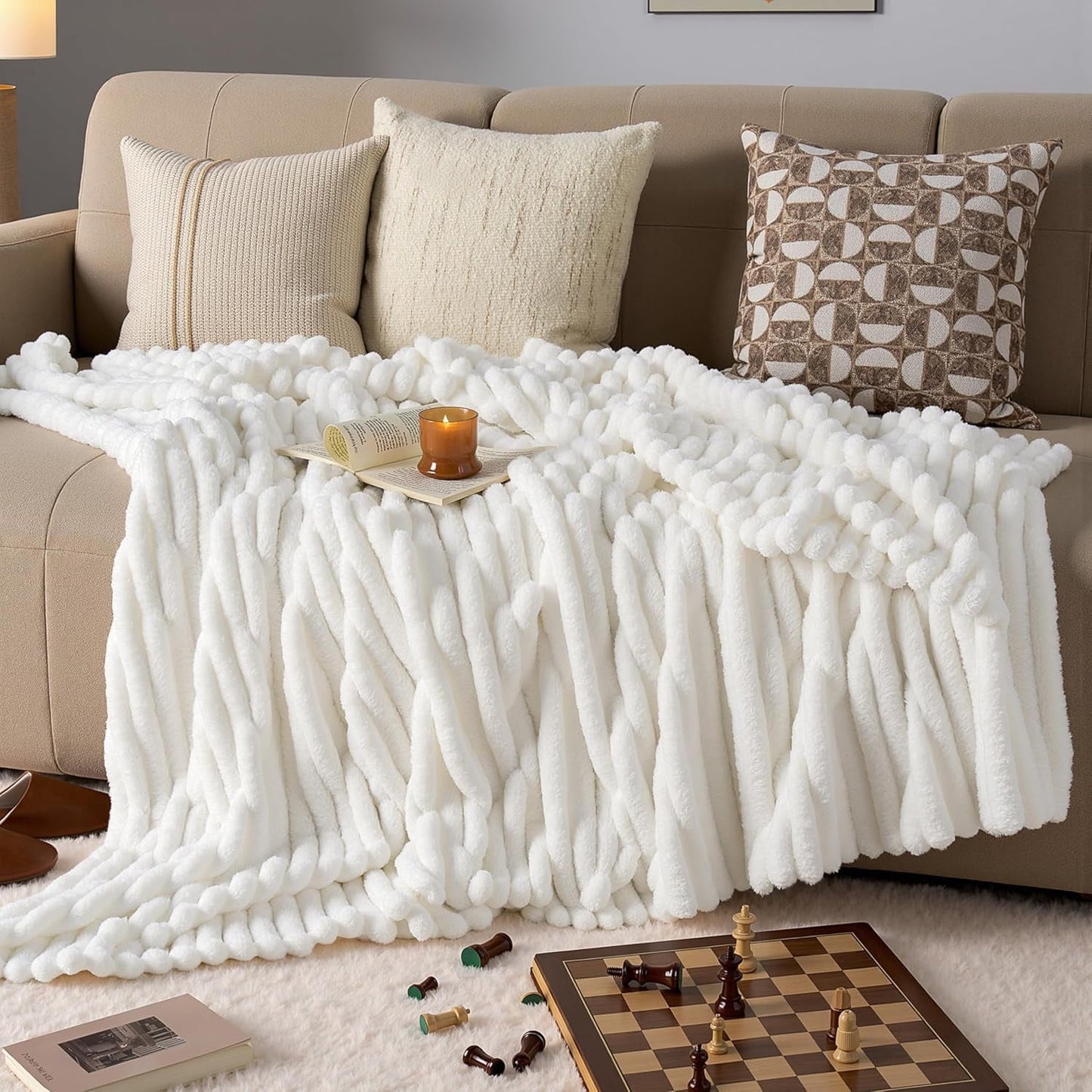 Reversible Sherpa Throw Blanket for Couch,Bed,Sofa,White Flannel Blanket,Soft Throw Blanket ,Gifts for Women Mom Girls,Throw Home Room ... - Lightweight Plush Warm Blanket for All Seasons Detail