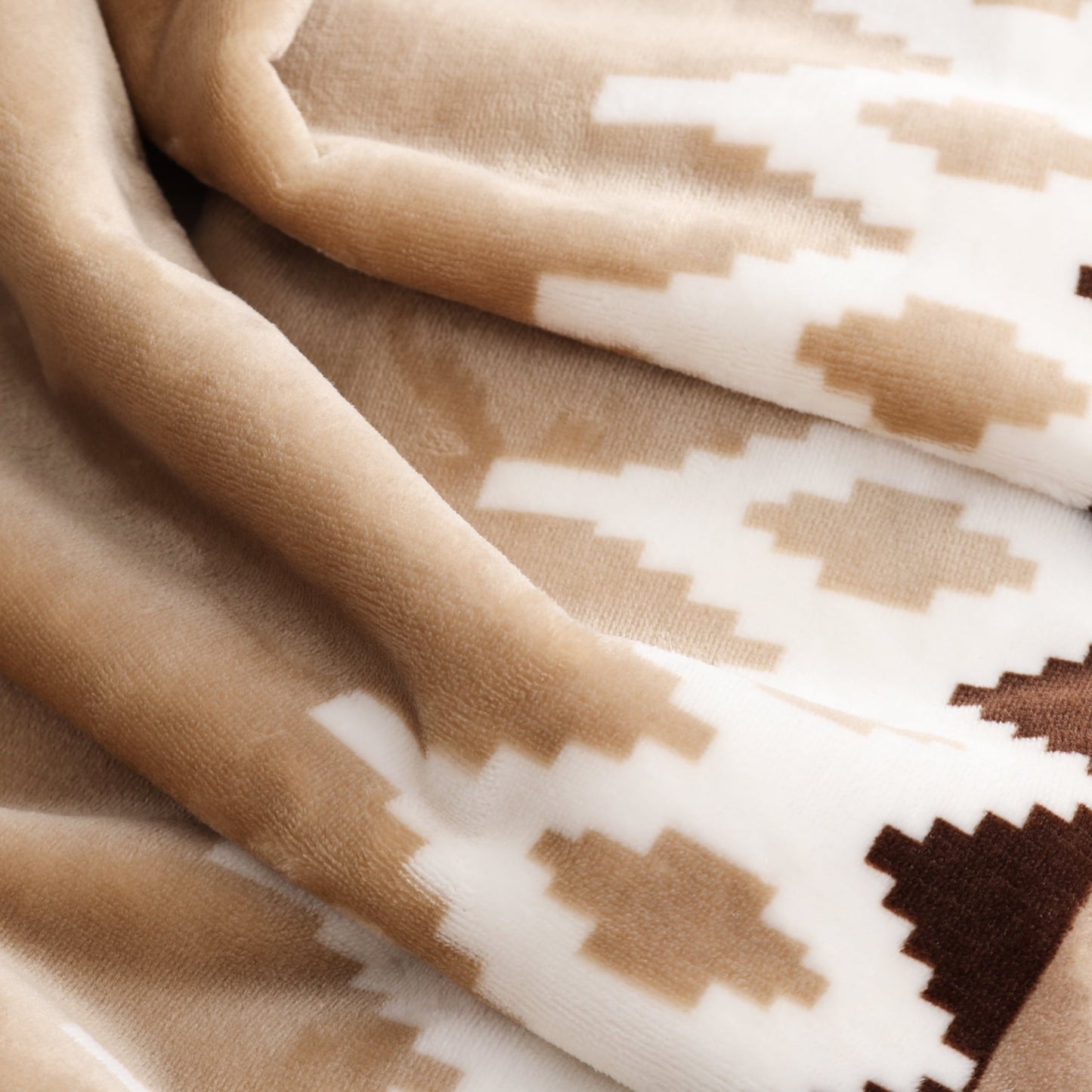 Cozy Fleece Printed Velvet Plush Reverse to Faux Fur Super Soft Throw Blanket, Oversized, Linder Border Beige - Super Soft Reversible Sherpa Flannel Blanket Detail