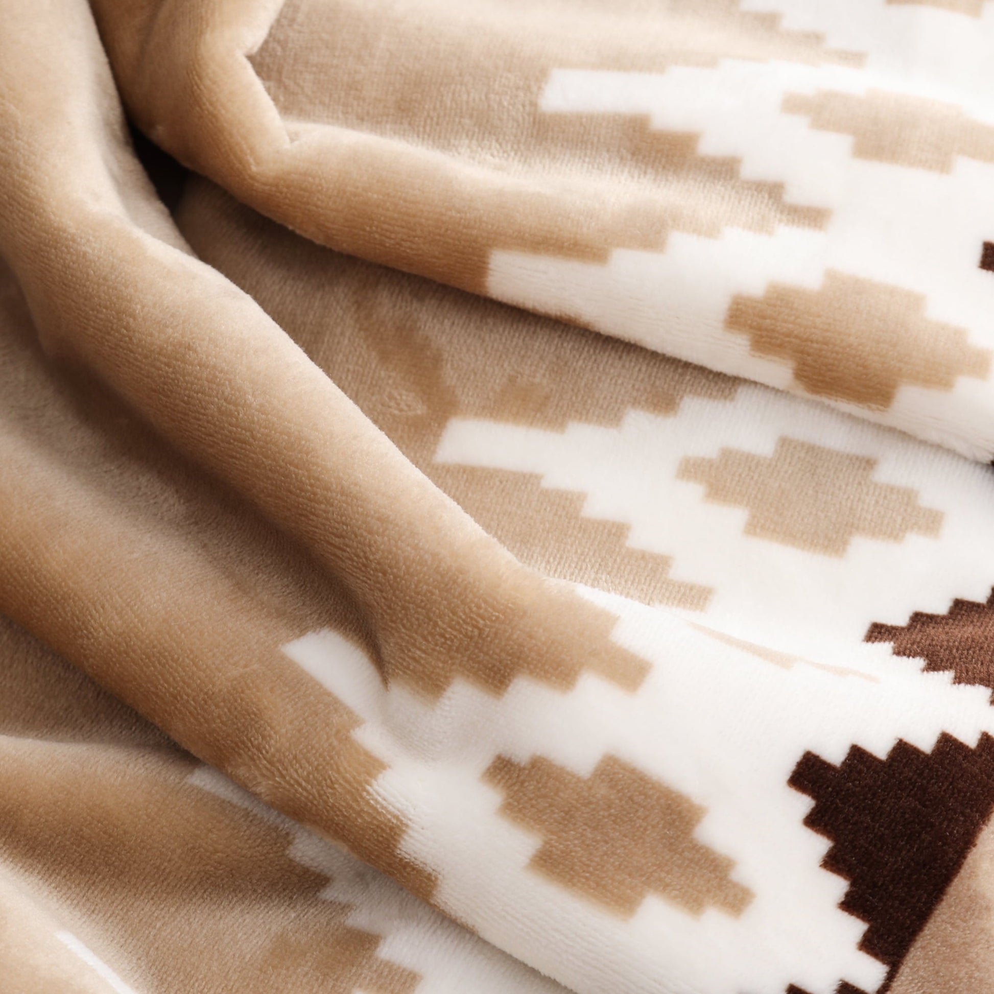 Cozy Fleece Printed Velvet Plush Reverse to Faux Fur Super Soft Throw Blanket, Oversized, Linder Border Beige - Super Soft Reversible Sherpa Flannel Blanket Detail