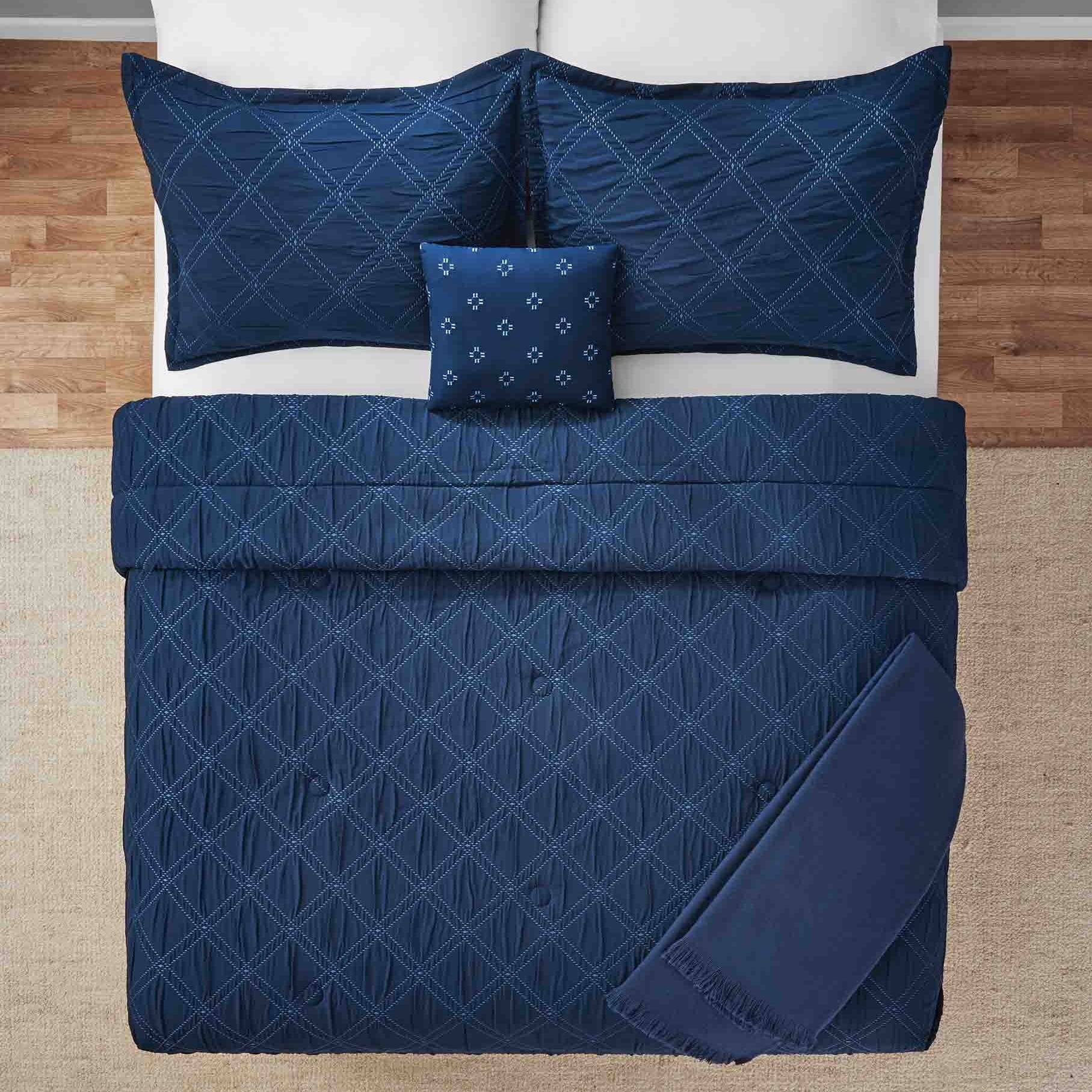 Hypoallergenic Cloud 5-Piece Reversible Comforter Set Navy Cross Stitch Bedding with Decor Pillow and Throw, Full/Queen - Hypoallergenic Ultra-Fluffy Quilt for Winter Detail