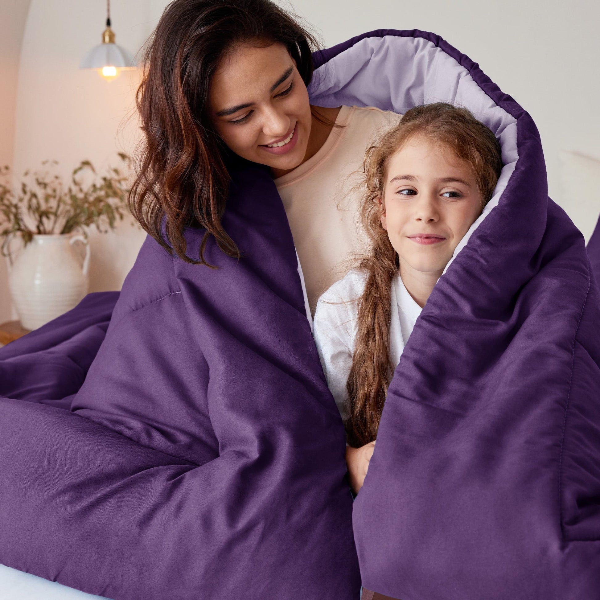 Heavyweight Warmth Lightweight Reversible 3-Piece Comforter Set All Seasons, Down Alternative Comforter with 2 Pillow Shams, Queen Size,... - Luxurious Quilted Duvet Cover Set Detail