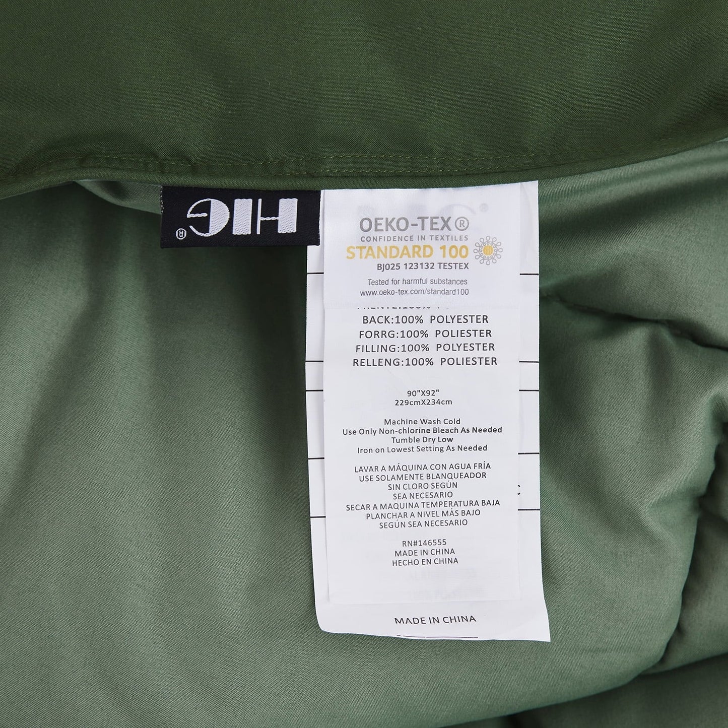 All-Season Light Weight Down Alternative Comforter Set, Queen, Green, Reversible - Cloud-Like Soft Lightweight Bed Comforter Detail