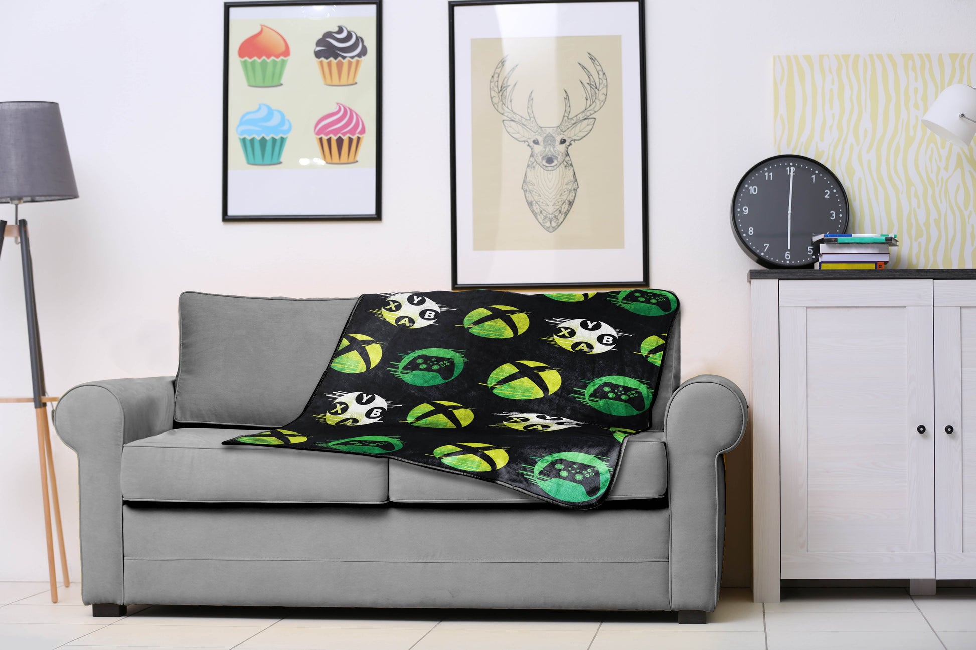 Decorative Knitted Head Glow In The Dark Kids Throw Blanket, 46 x 60, Microfiber, Black - Super Soft Reversible Sherpa Flannel Blanket Detail