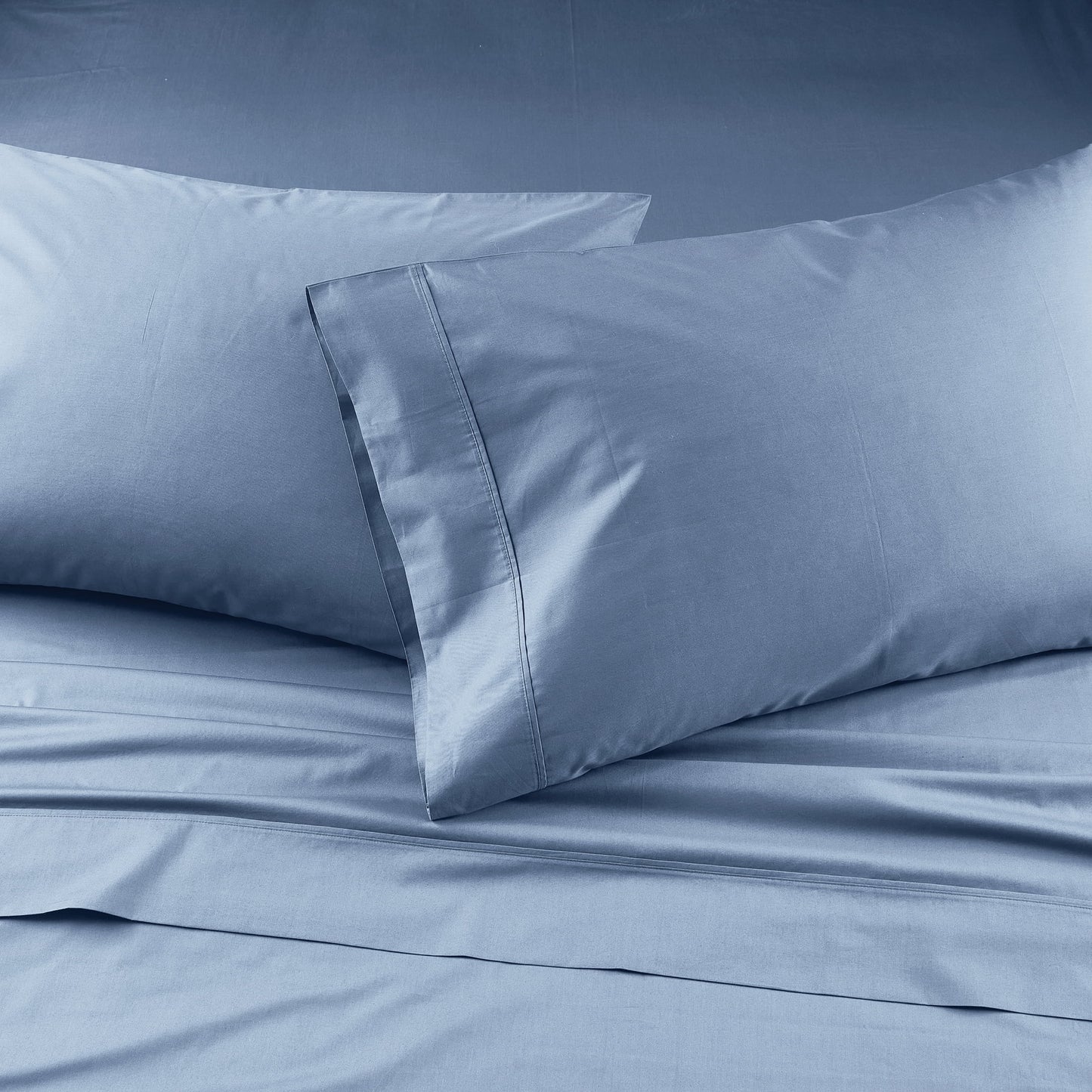 Wrinkle-Resistant Cool & Crisp 3-Piece 300 Thread Count Blue Water Cotton Percale Sheet Set, Twin - Breathable Egyptian Cotton Flat & Fitted Sheets Detail