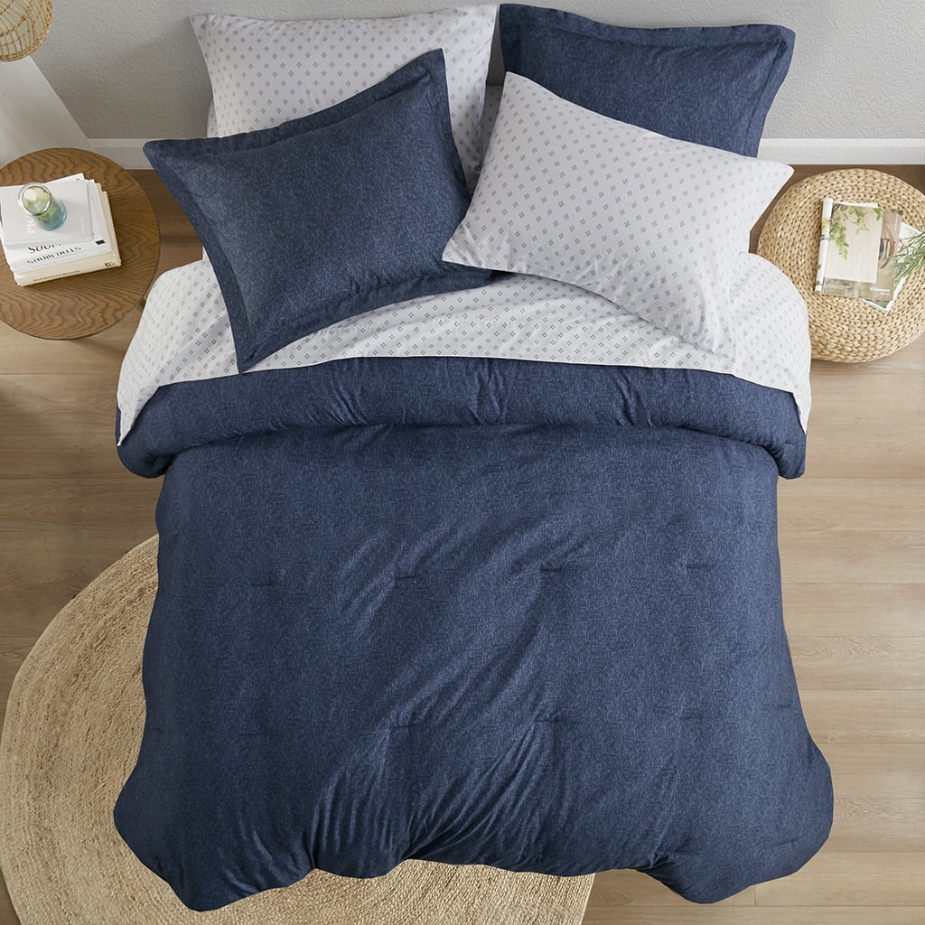 All-Season Queen Size Comforter Set, 7-Piece Reversible Bed in a Bag with Sheets, Navy - Hypoallergenic Ultra-Fluffy Quilt for Winter Detail