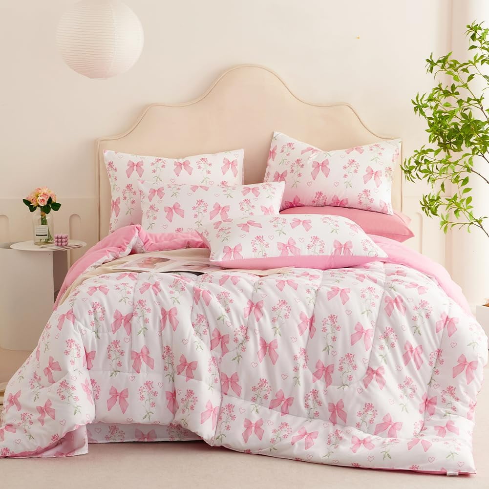 Hypoallergenic Cloud Pink Bowknot Girls Comforter Set Twin Size, 3 Pieces Bows Princess Style Bedding Set for Girls for All Season - Cloud-Like Soft Lightweight Bed Comforter Detail