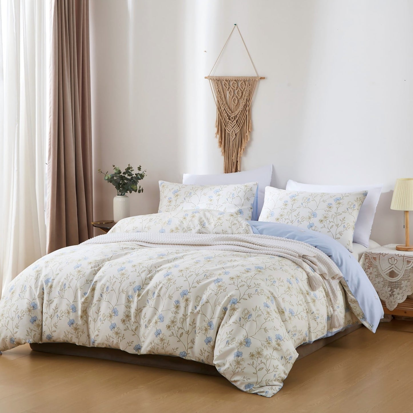 Heavyweight Warmth Cotton Comforter Sets Queen Size, 3 Pieces Botanical Blue Floral Reversible Bedding Sets for Adults All Season - Hypoallergenic Ultra-Fluffy Quilt for Winter Detail