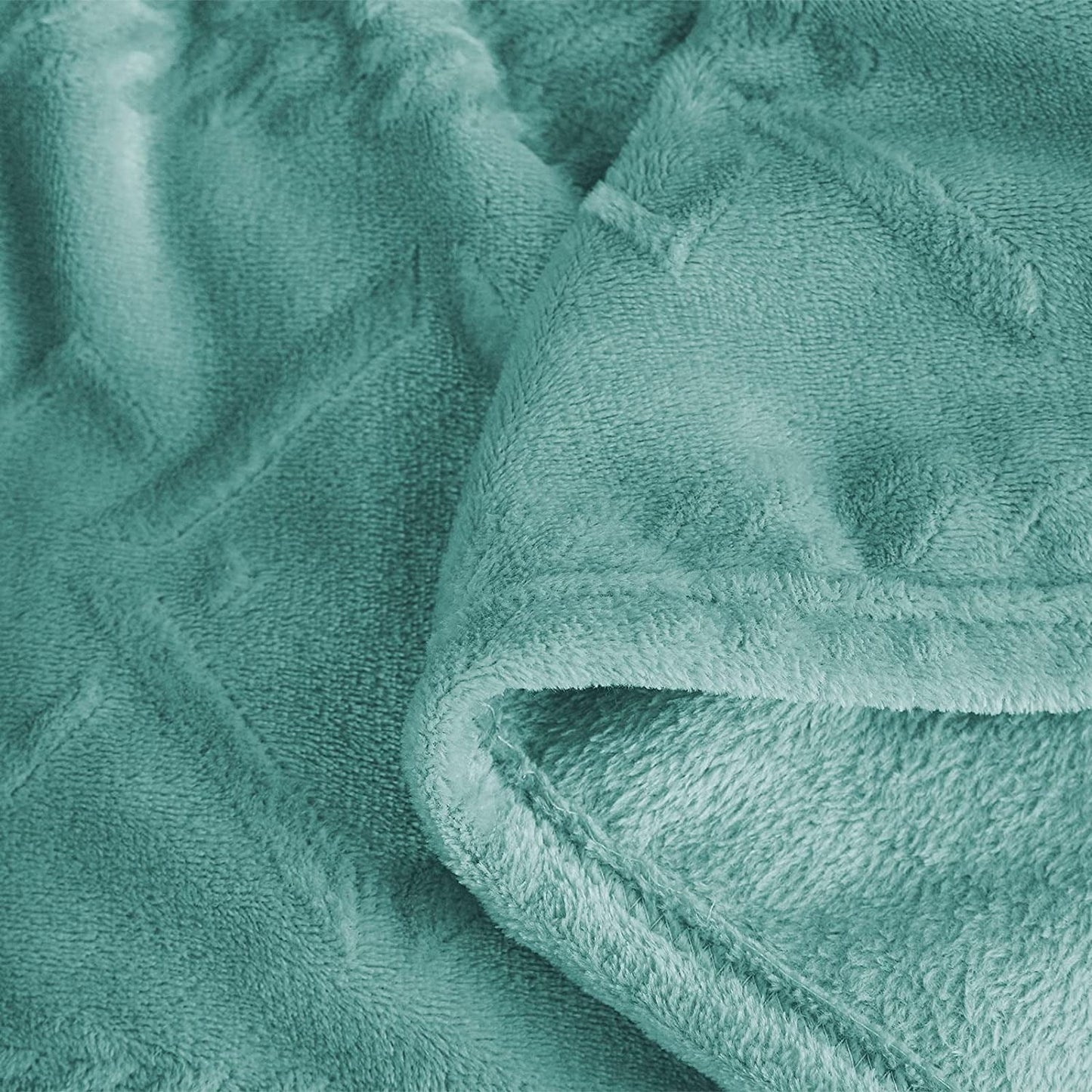 Reversible Sherpa Queen Size Soft Bed Blanket, Warm Fuzzy Luxury Bed Blankets, Decorative Geometry Pattern Plush Throw Blanket for Bed,... - Cozy Fleece Throw Blanket for Couch & Bed Detail