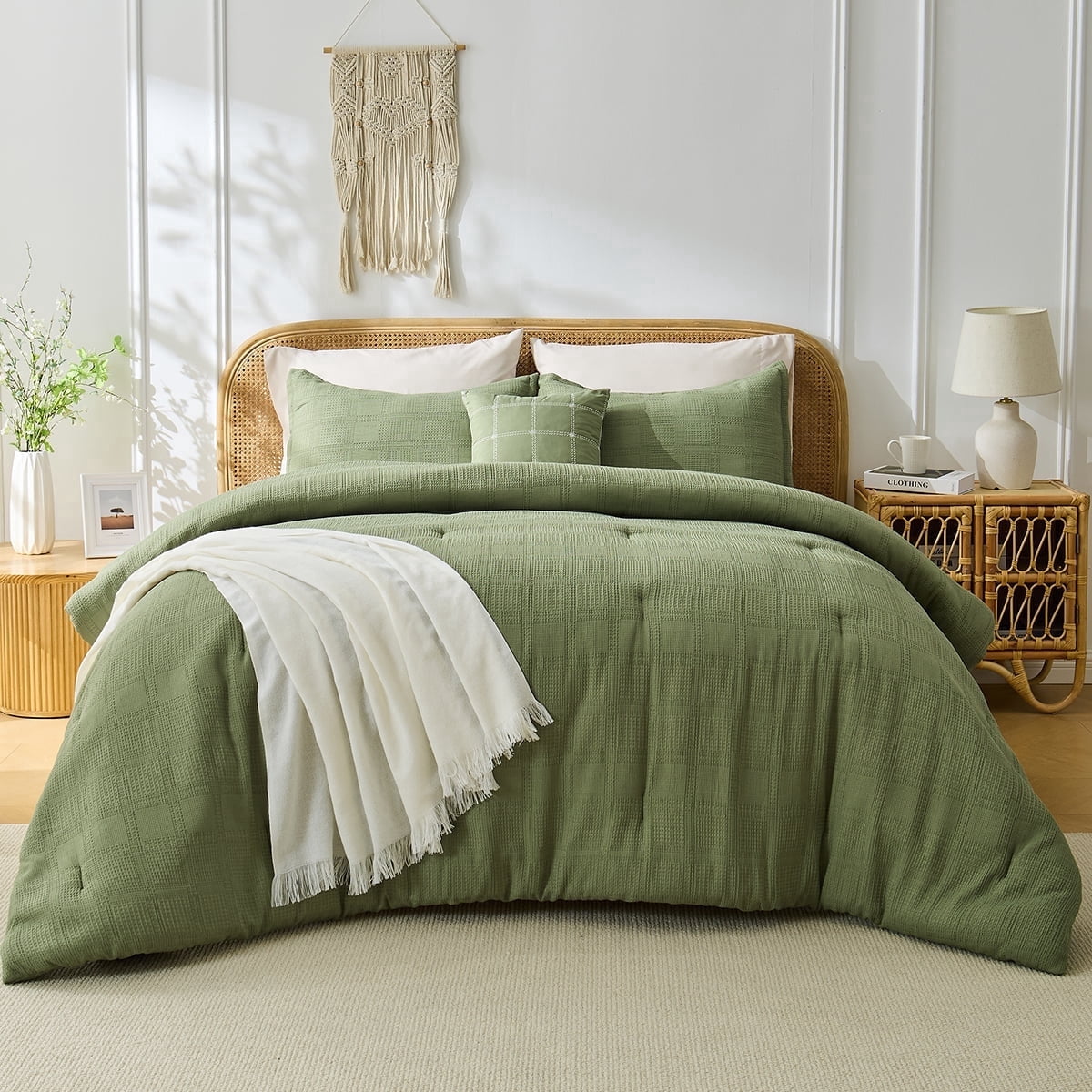 Luxurious Quilted Waffle Weave Comforter Set with Throw Blanket for Couch, 5-Piece King/Cal King Size Lightweight Comforter Bet Set for... - Hypoallergenic Ultra-Fluffy Quilt for Winter Detail