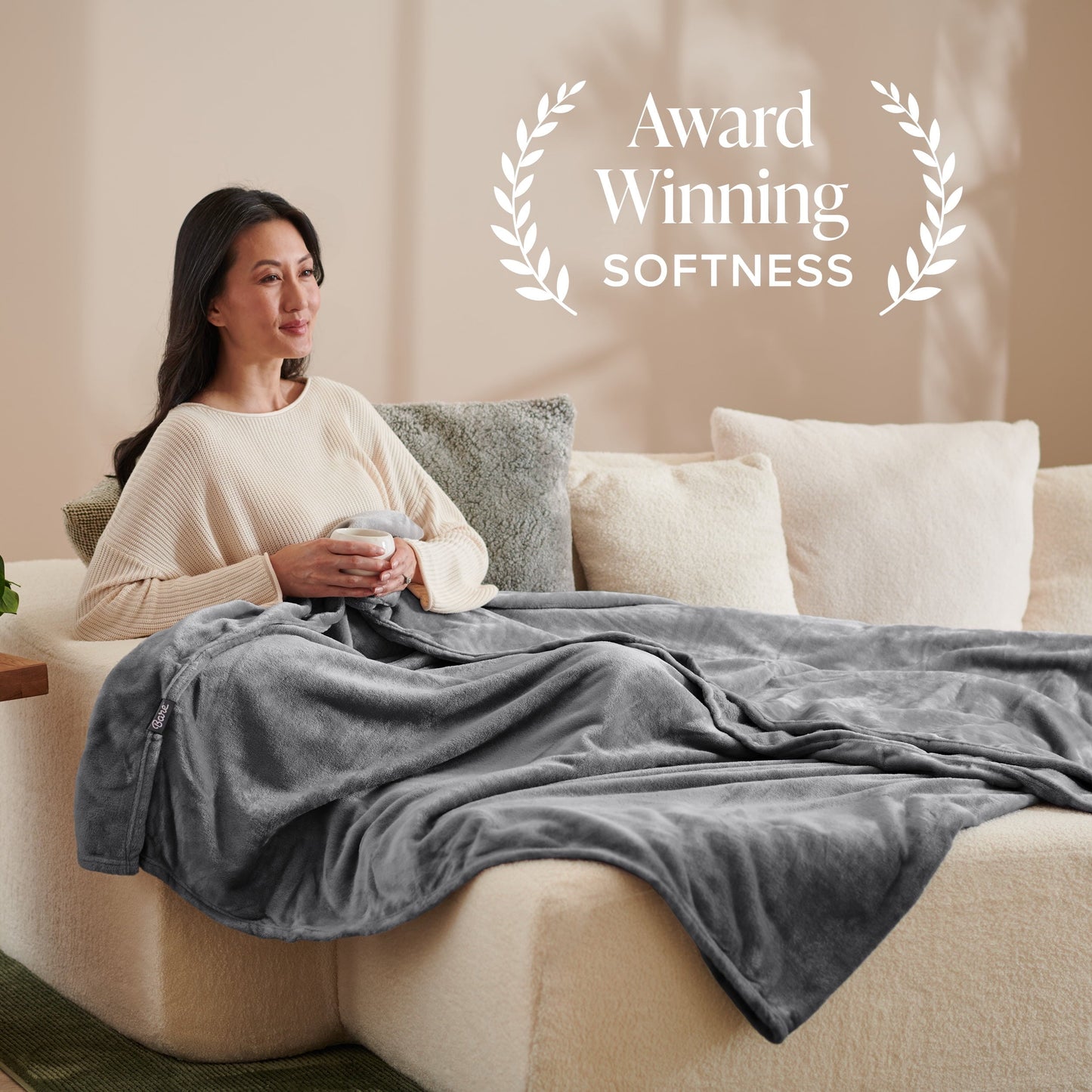 Lightweight Warm Microplush Fleece Blanket - 300 GSM - Fuzzy Microfleece - Soft & Plush - Full/Queen, Gray - Lightweight Plush Warm Blanket for All Seasons Detail