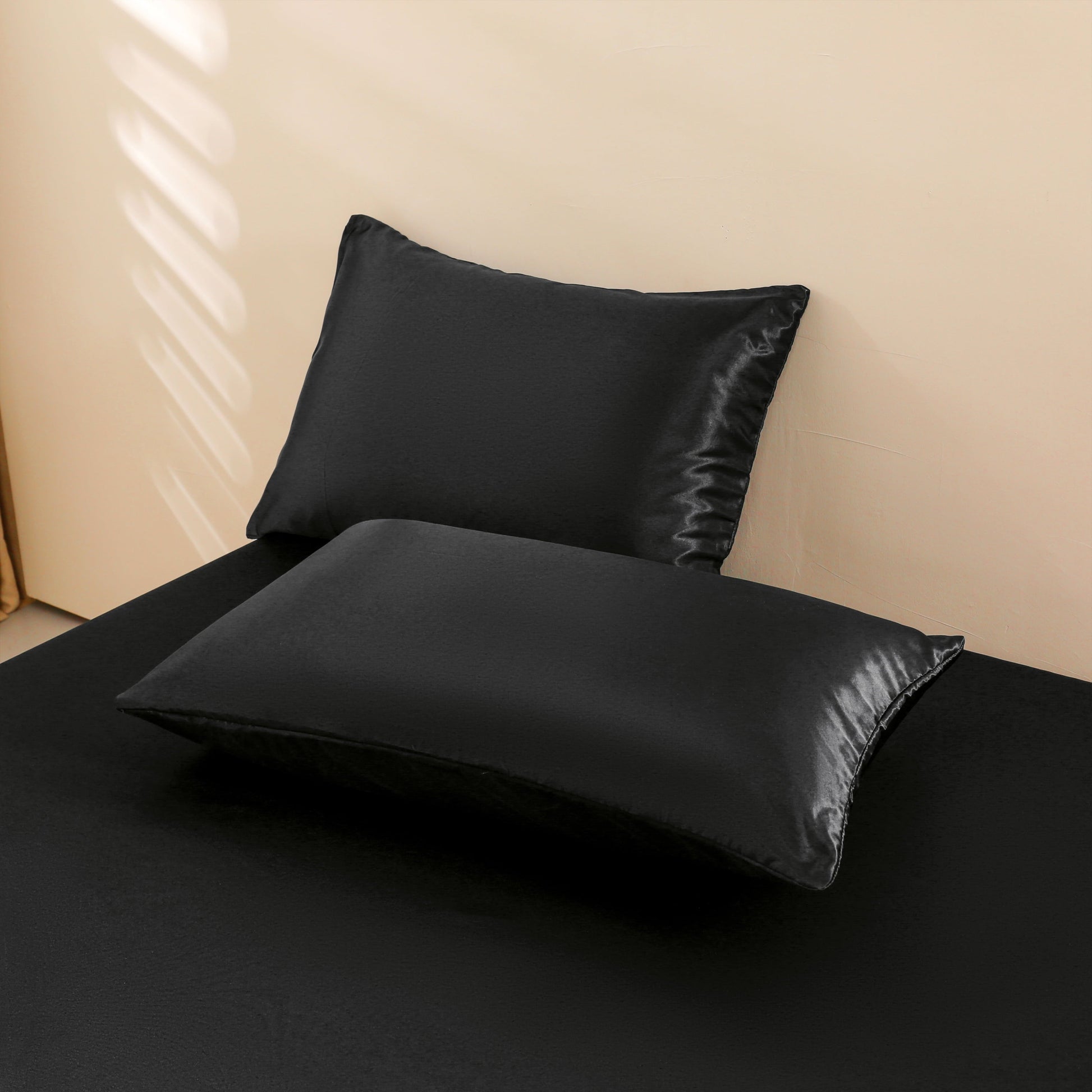 Breathable Luxury 4Pcs Black Satin Sheets Queen Set Silk Sheets 13" Deep Pocket Ultra Soft silky Bed Sheet Set - Luxury Bed Sheet Set with Deep Pockets Detail