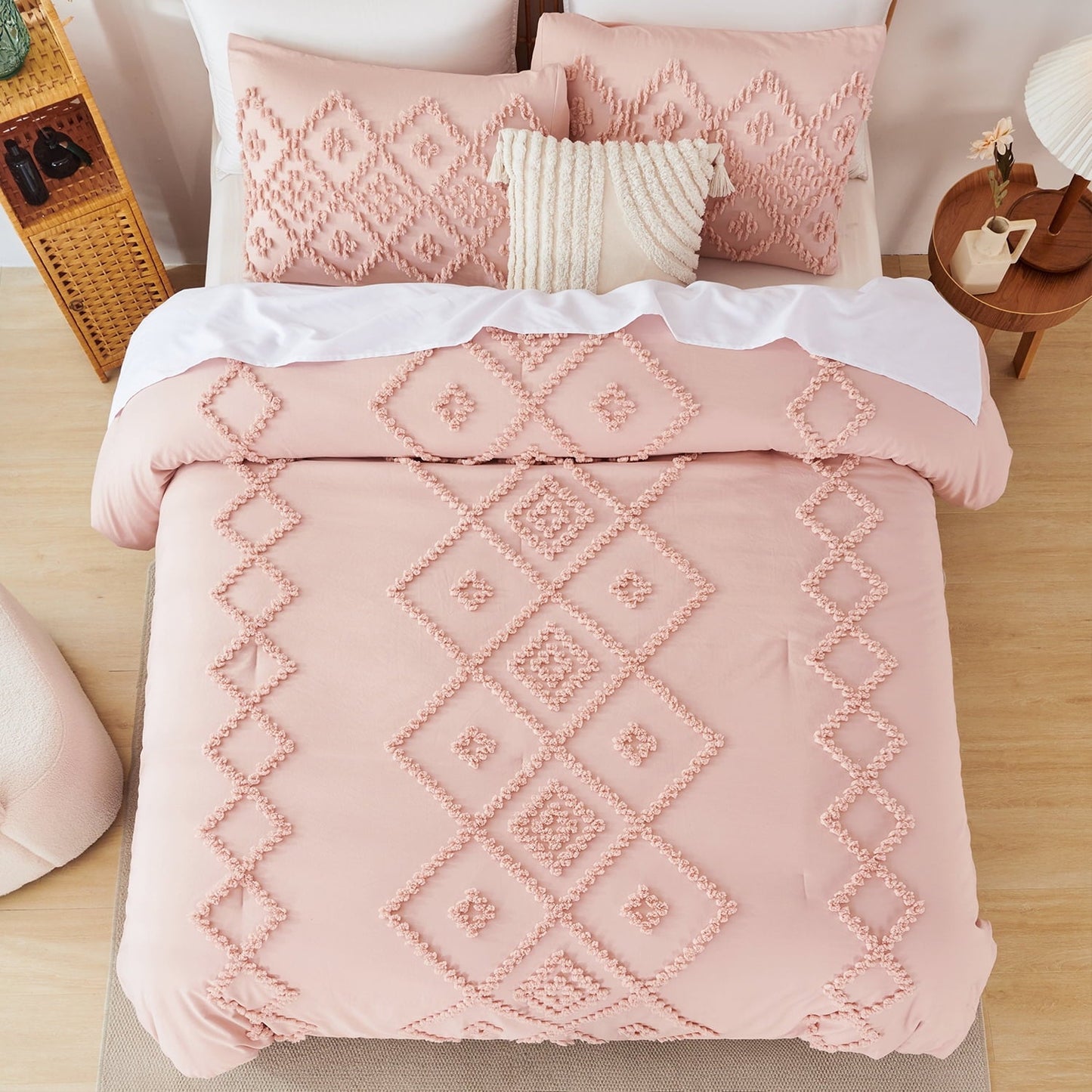 Luxurious Quilted Pink Diamond Jacquard Comforter Set Queen 3 Pcs Bohemian Tufts Quilt Set for Kids Girls Adult 100% Soft Microfiber Be... - Cloud-Like Soft Lightweight Bed Comforter Detail