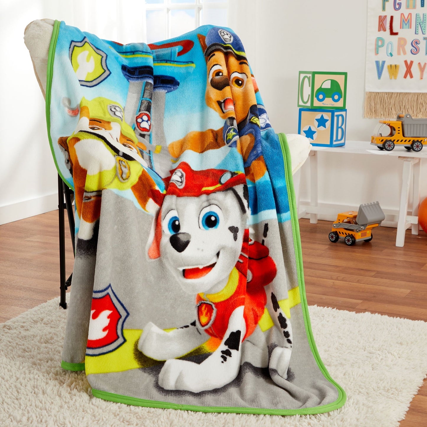 Decorative Knitted Kids Coral Fleece Throw, 46 x60 - Super Soft Reversible Sherpa Flannel Blanket Detail