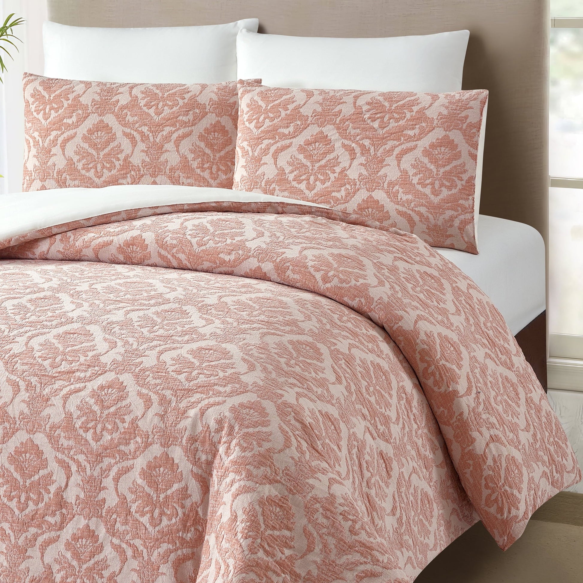 Luxurious Quilted Woven Damask 2-Piece Comforter Set, Blush, Full Queen, All Ages - Luxurious Quilted Duvet Cover Set Detail