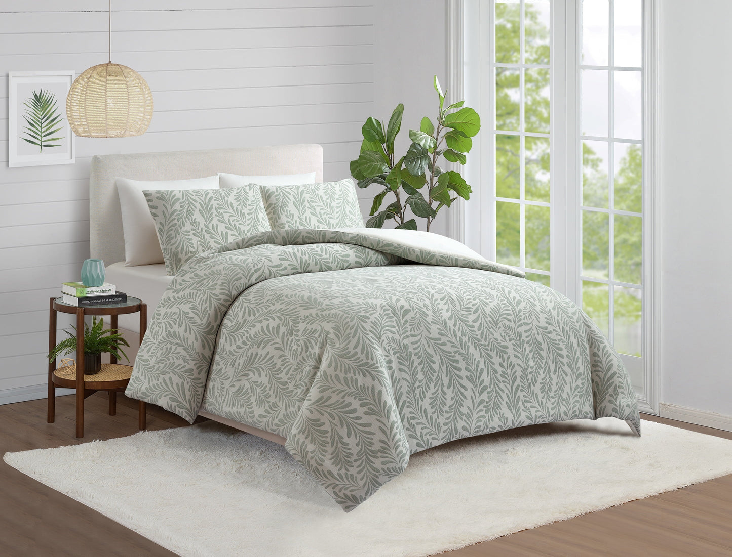 All-Season Botanical 3-Piece Comforter Set, Green, Full Queen, All Ages - All-Season Down Alternative Comforter Insert Detail