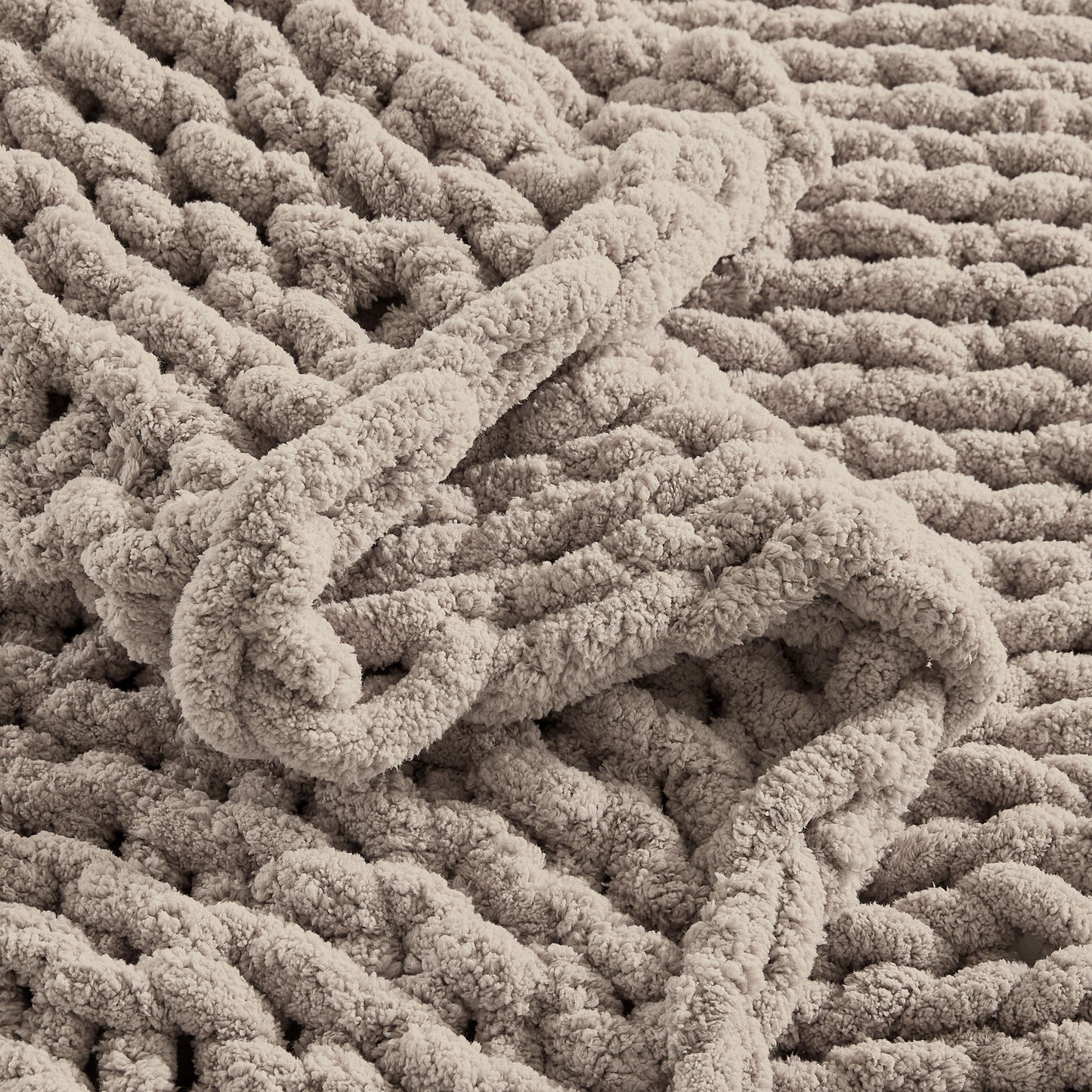 Super Soft Flannel Chunky Knit Throw Blanket Handmade Soft Throws for Couch Sofa Bed, 50" x 60" Taupe - Super Soft Reversible Sherpa Flannel Blanket Detail