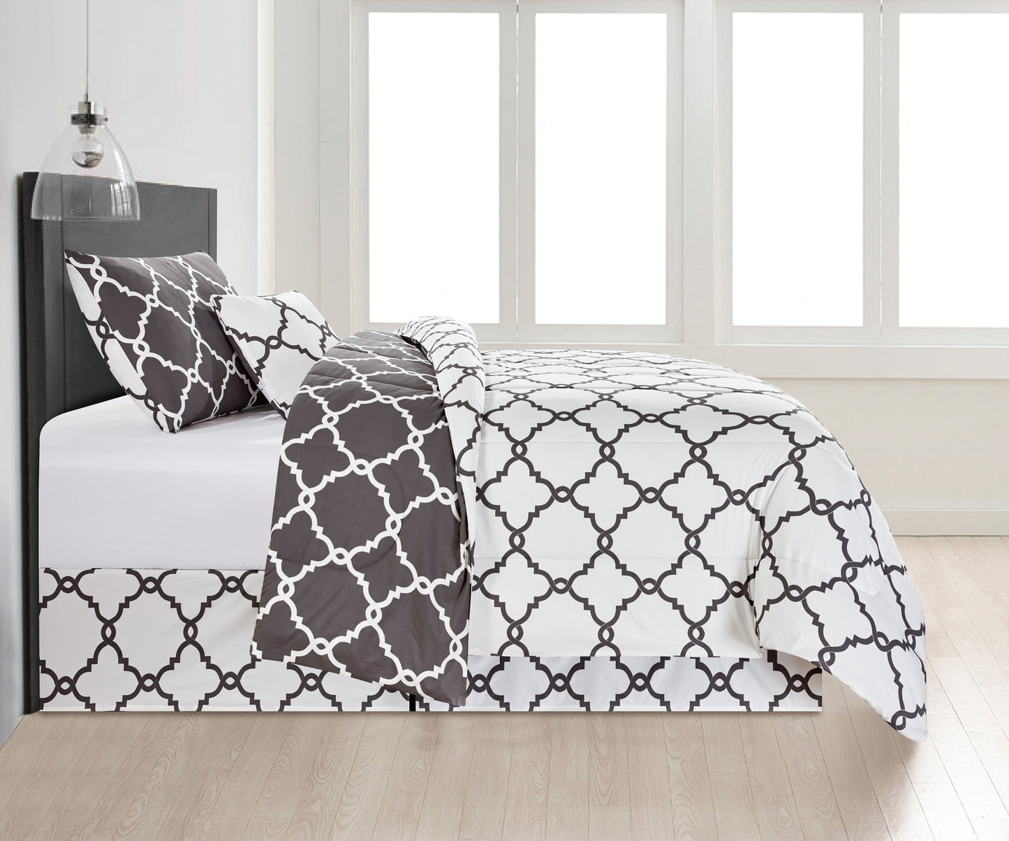 Luxurious Quilted 4 Piece Geometric Twin Comforter Set - Polyester Filling Reversible Washable Comforter Set - Luxurious Quilted Duvet Cover Set Detail