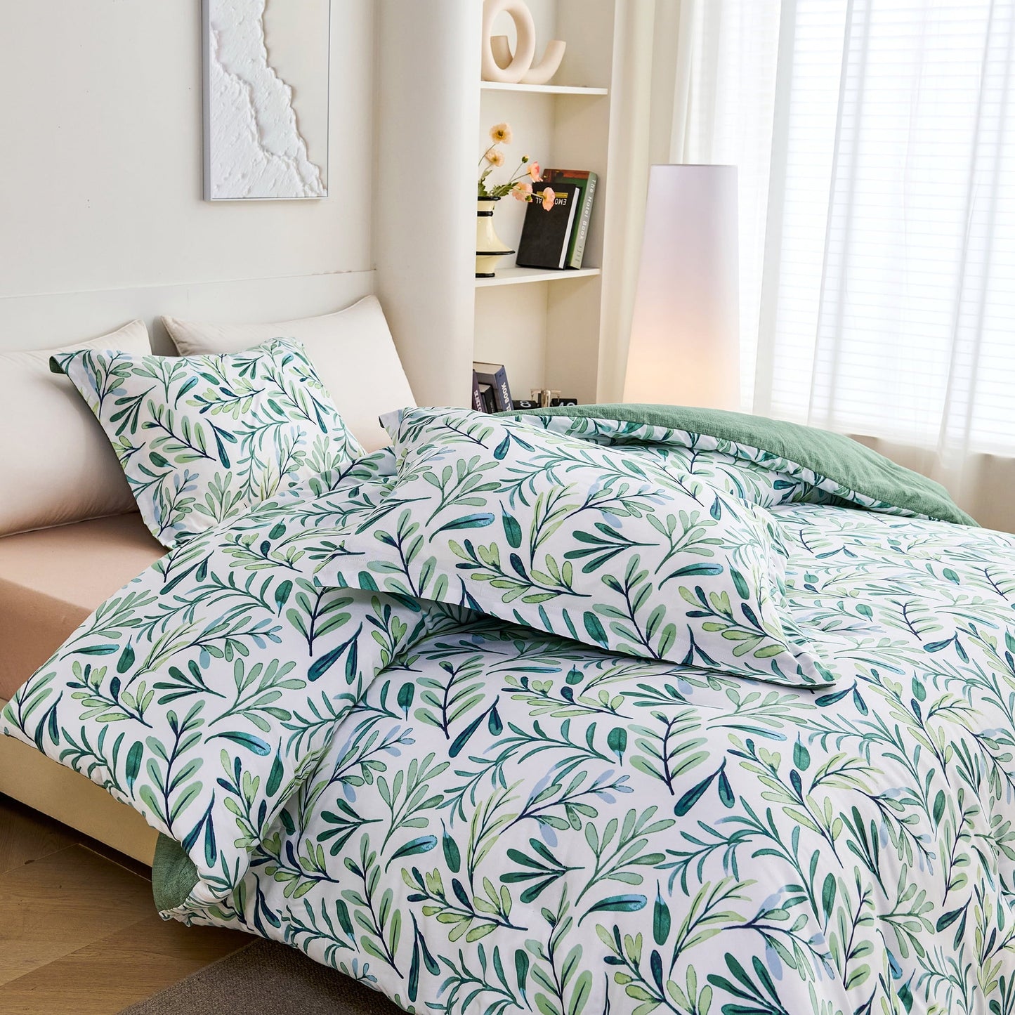 Luxurious Quilted 3-Piece Floral Comforter Set King Size, Green and White Botanical, Soft Microfiber All-Season Bedding for Adults & Teens - Cloud-Like Soft Lightweight Bed Comforter Detail