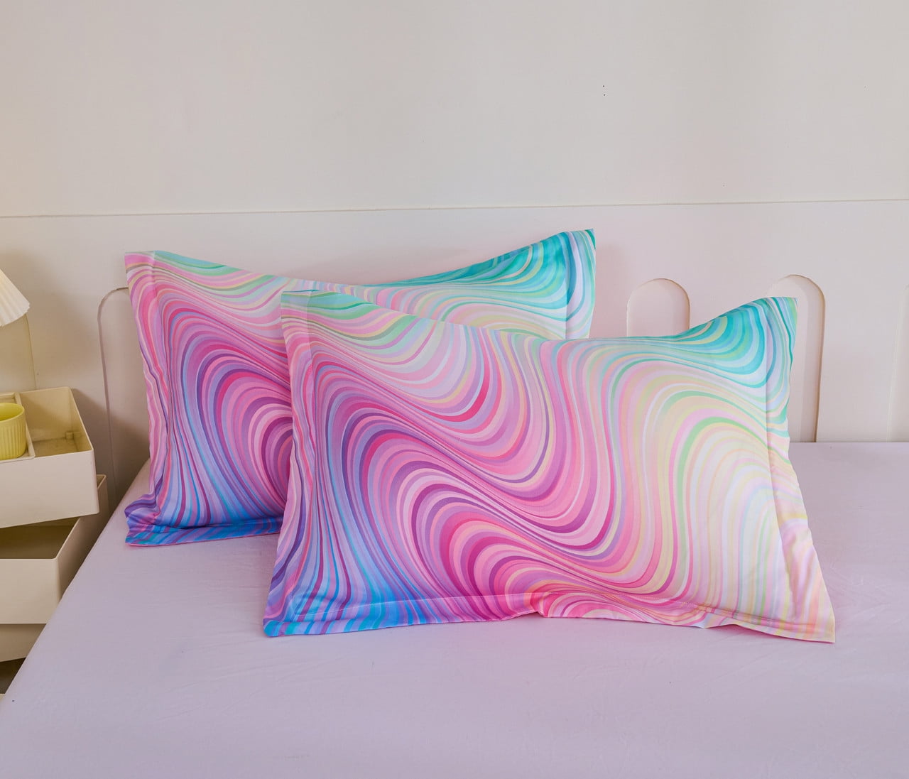 Fluffy Down Alternative 3-Piece Abstract Tie Dye Comforter Set, Blue Pink Purple, Kids Bedding Set for Girls Full/Queen Size - Cloud-Like Soft Lightweight Bed Comforter Detail