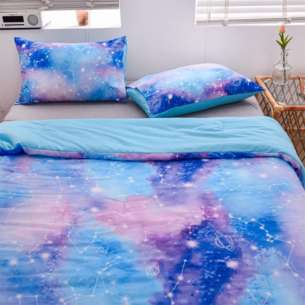 All-Season Tie Dye Constellation Ombre Comforter Set Twin Gradient Galaxy Bedding Set Blue Purple - Hypoallergenic Ultra-Fluffy Quilt for Winter Detail