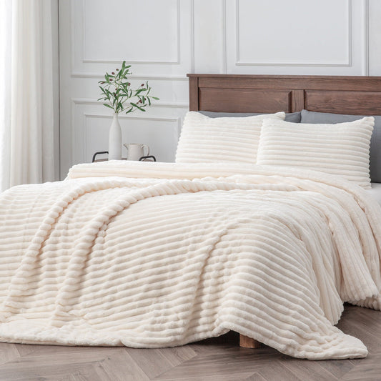 Fluffy Down Alternative Fleece Queen Comforter Set -Super Soft & Warm Fluffy White Bedding, Luxury Fuzzy Heavy Bed Set for Winter with 2 Pill... - Hypoallergenic Ultra-Fluffy Quilt for Winter - Default Title