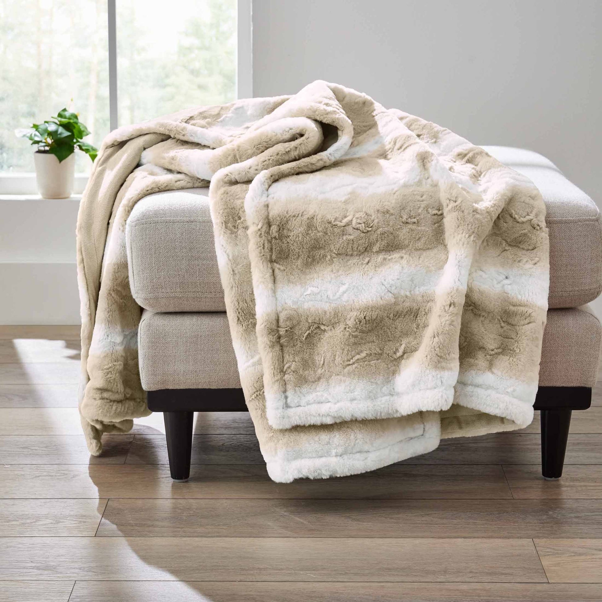 Decorative Knitted Almond Biscuit Ombre Faux Fur Throw, 50"x72" - Cozy Fleece Throw Blanket for Couch & Bed - Default Title