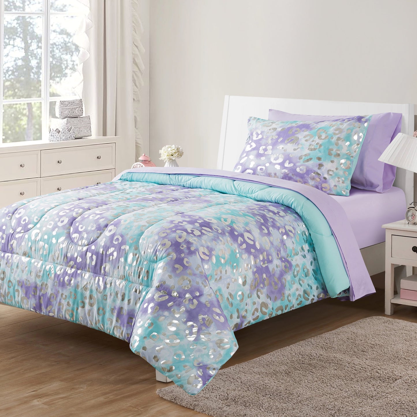 Heavyweight Warmth 5-Piece Purple Metallic Foil Cheetah Bedding Set for Kids with Storage Bag, Twin - Cloud-Like Soft Lightweight Bed Comforter - Default Title