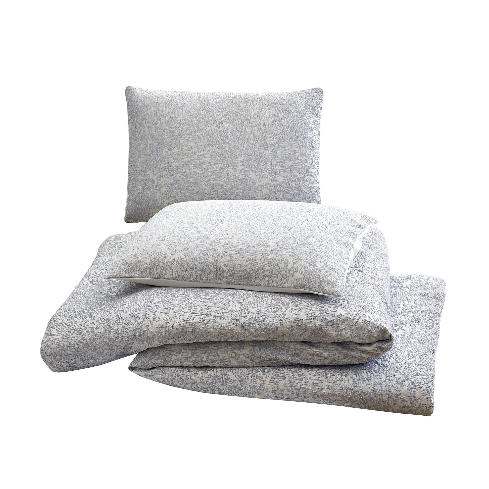 All-Season Better Homes & Garden Grey Chenille 3-Piece Comforter Set, Full/Queen, All Ages - All-Season Down Alternative Comforter Insert Detail