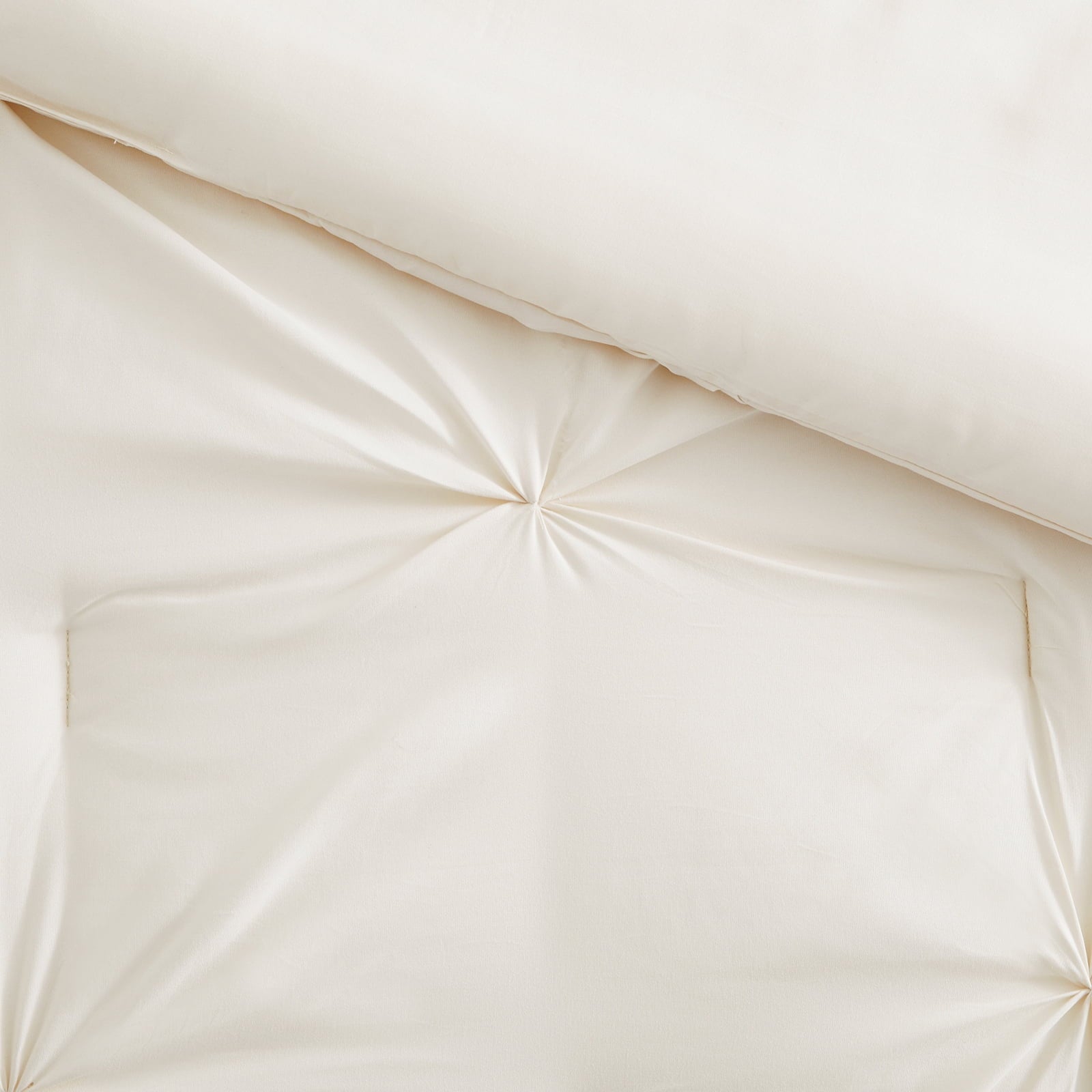 Fluffy Down Alternative Comforter Set, 3-Piece, Queen, Pleated Wrinkle-Resistant Microfiber Bedding, Ivory, All-Season - All-Season Down Alternative Comforter Insert Detail
