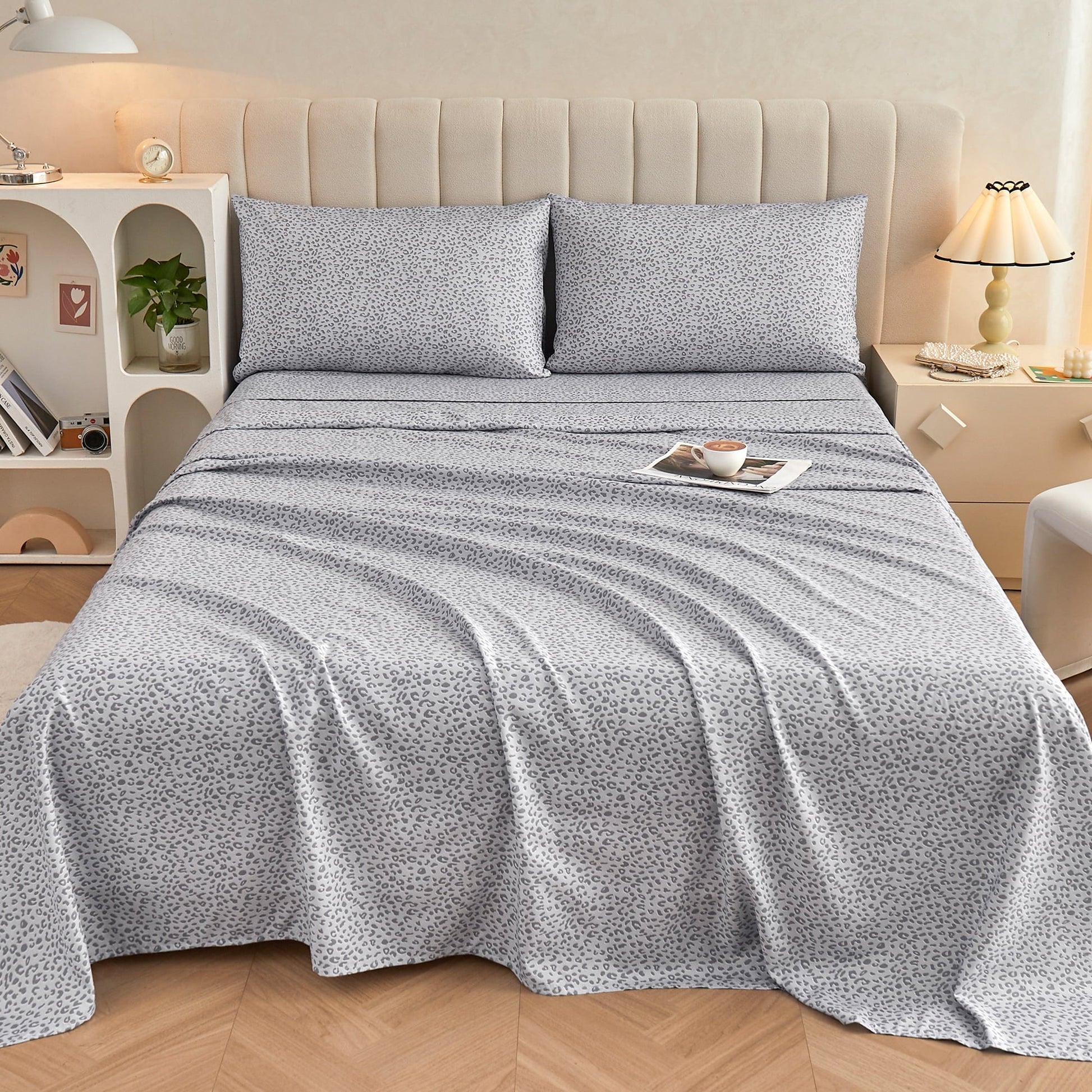 Wrinkle-Resistant Floral King Sheets, Soft Breathable Microfiber Printed Bed Sheet Set, Deep Pocket Non-Slip Fitted Sheet Included - Luxury Bed Sheet Set with Deep Pockets Detail