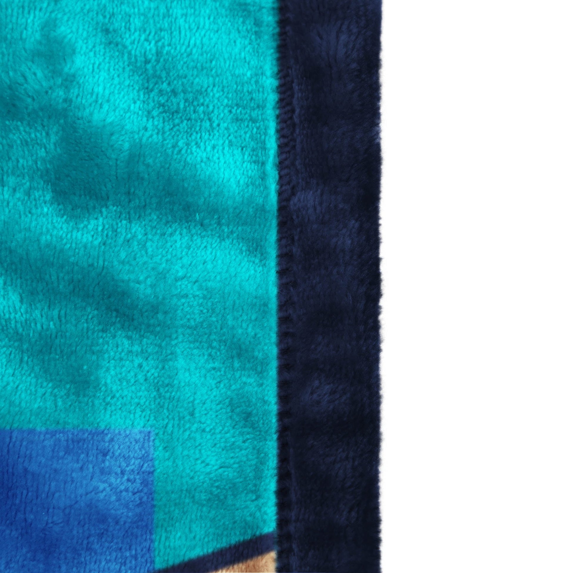 Reversible Sherpa Minecraft Kids Twin/Full Blanket, 62 x 90, Microfiber, Green and Blue - Cozy Fleece Throw Blanket for Couch & Bed Detail