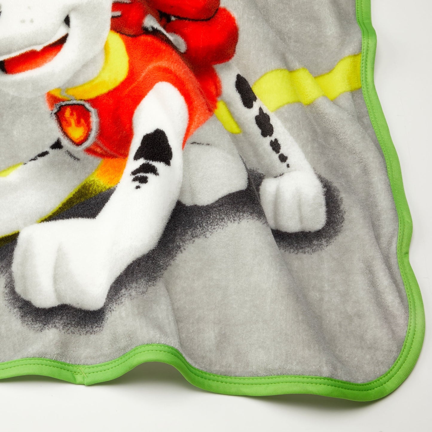 Decorative Knitted Kids Coral Fleece Throw, 46 x60 - Super Soft Reversible Sherpa Flannel Blanket Detail