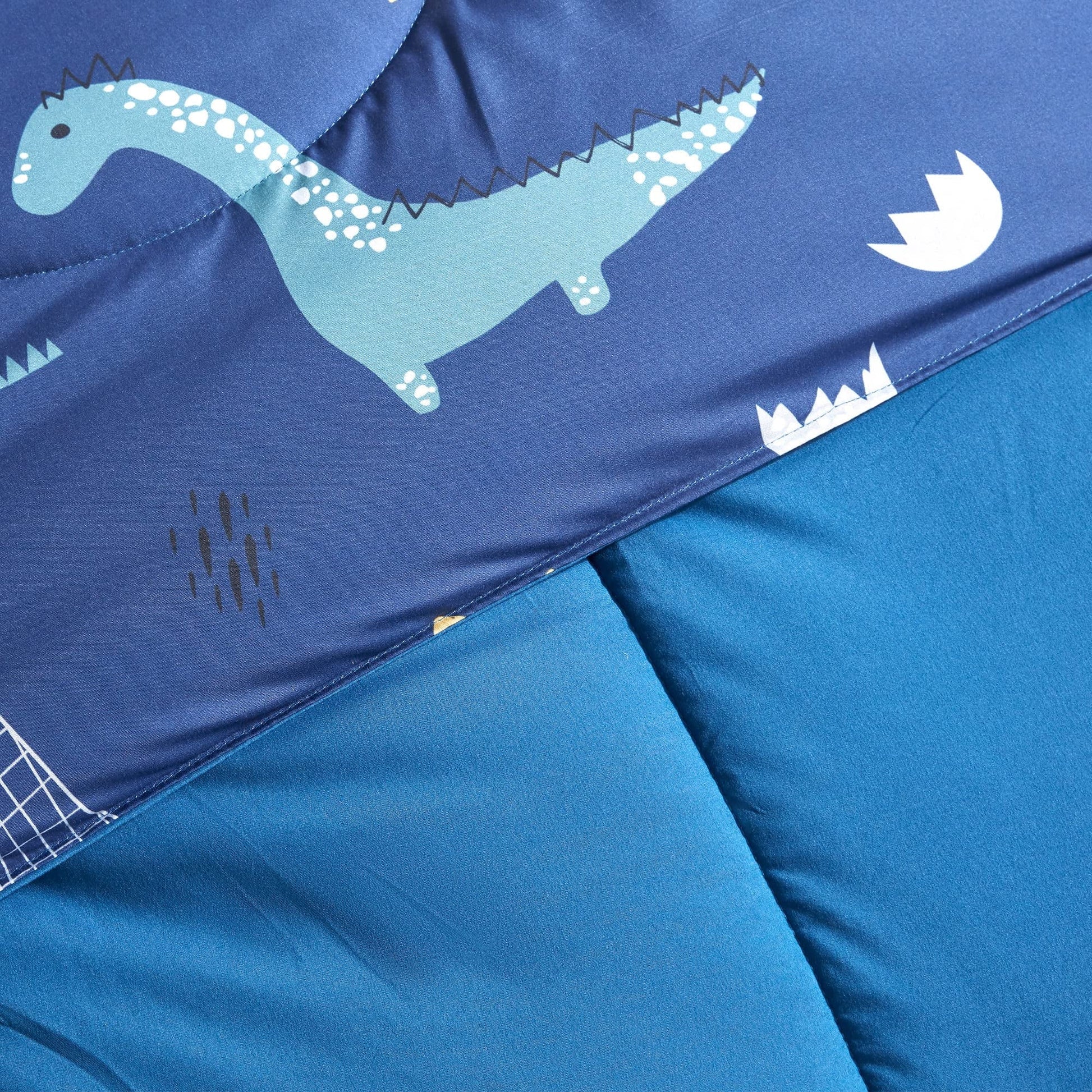 Luxurious Quilted Kids Bedding Comforter Set Twin/Twin Xl Size - Super Soft & Cute Printed 2-Piece Comforter Set All Seasons for Boys, ... - Luxurious Quilted Duvet Cover Set Detail