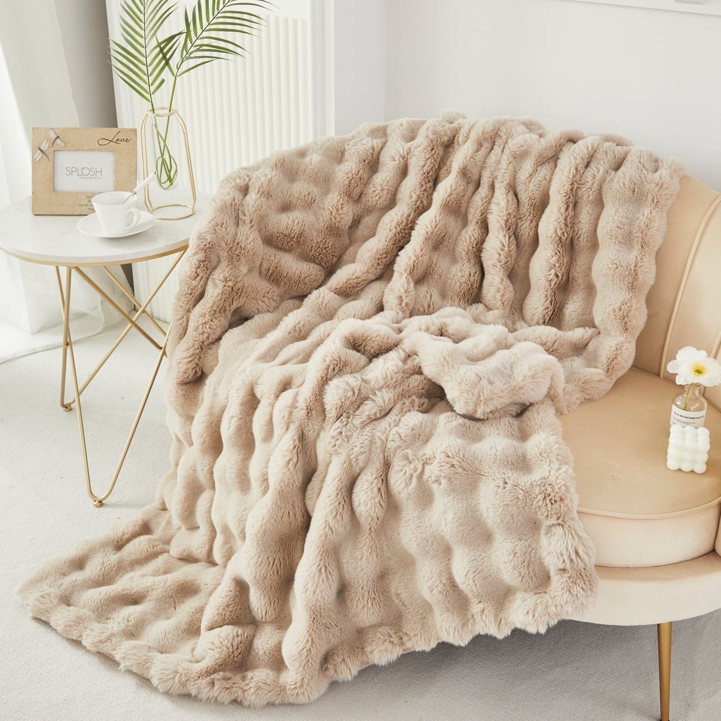 Lightweight Warm Taupe Faux Fur Bubble Blankets for Couch Chair Sofa Luxury Fluffy Thick Bubble Throw Blanket Furry Blanket Fuzzy Soft... - Luxury Knitted Decorative Throw Blanket with Fringes Detail