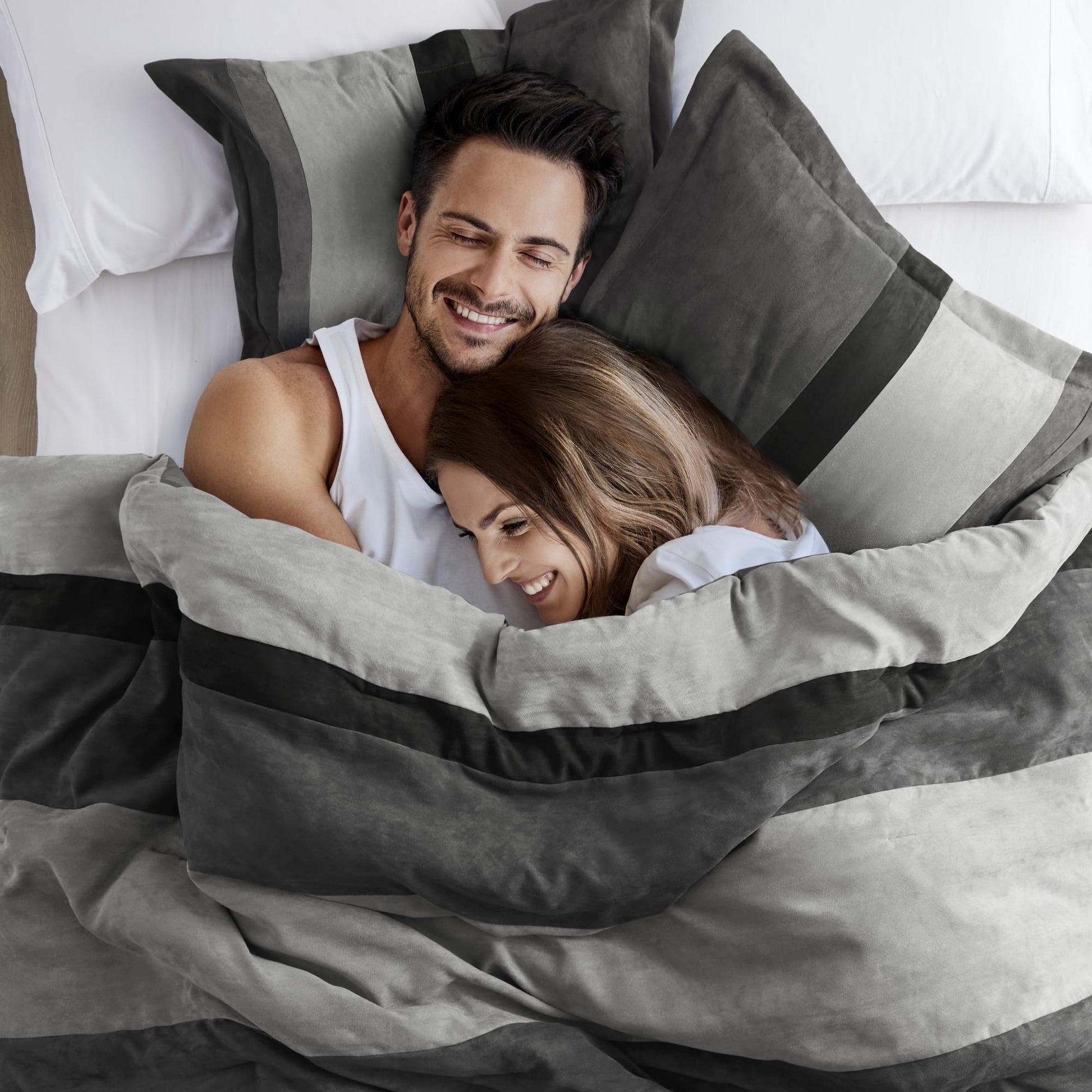 Hypoallergenic Cloud Twin/Twin XL Comforter Set Black, 2 Pieces Faux Suede Comforters Twin/Twin XL Size, Pieced Bedding Comforters Sets, C... - Hypoallergenic Ultra-Fluffy Quilt for Winter Detail