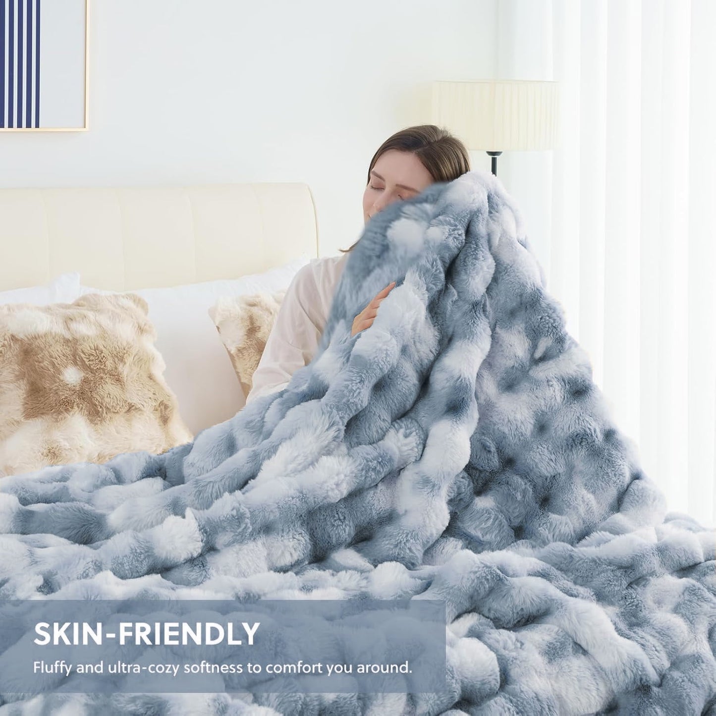 Super Soft Flannel Faux Fur Blanket Fluffy Luxury Throw Blanket Plush Fuzzy Blanket for Couch Bed 50×60 Inches Tie-dyed Blue - Super Soft Reversible Sherpa Flannel Blanket Detail