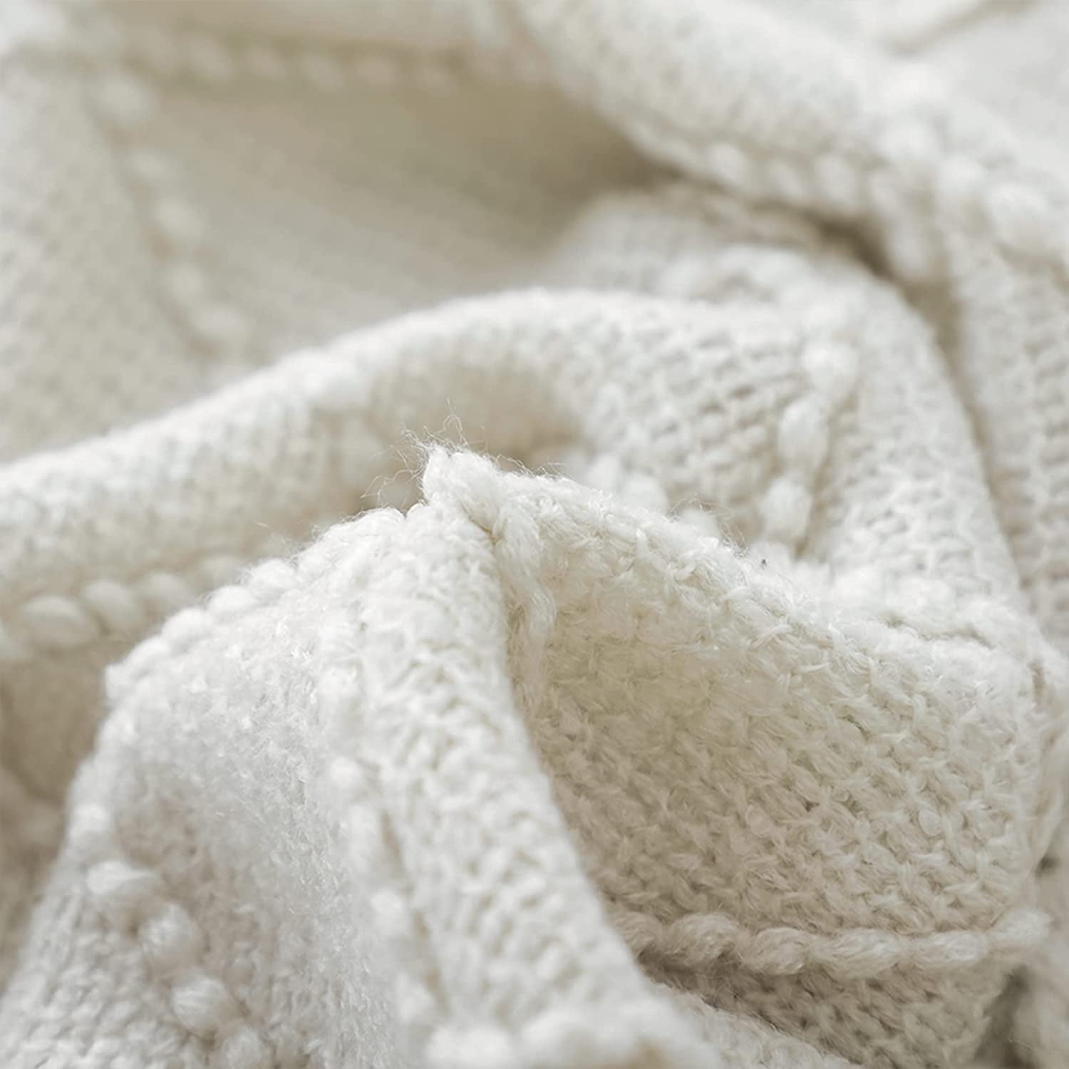 Cozy Fleece Rhombus Beige Throw Blanket, Soft and Lightweight, 50"x 60" - Cozy Fleece Throw Blanket for Couch & Bed Detail